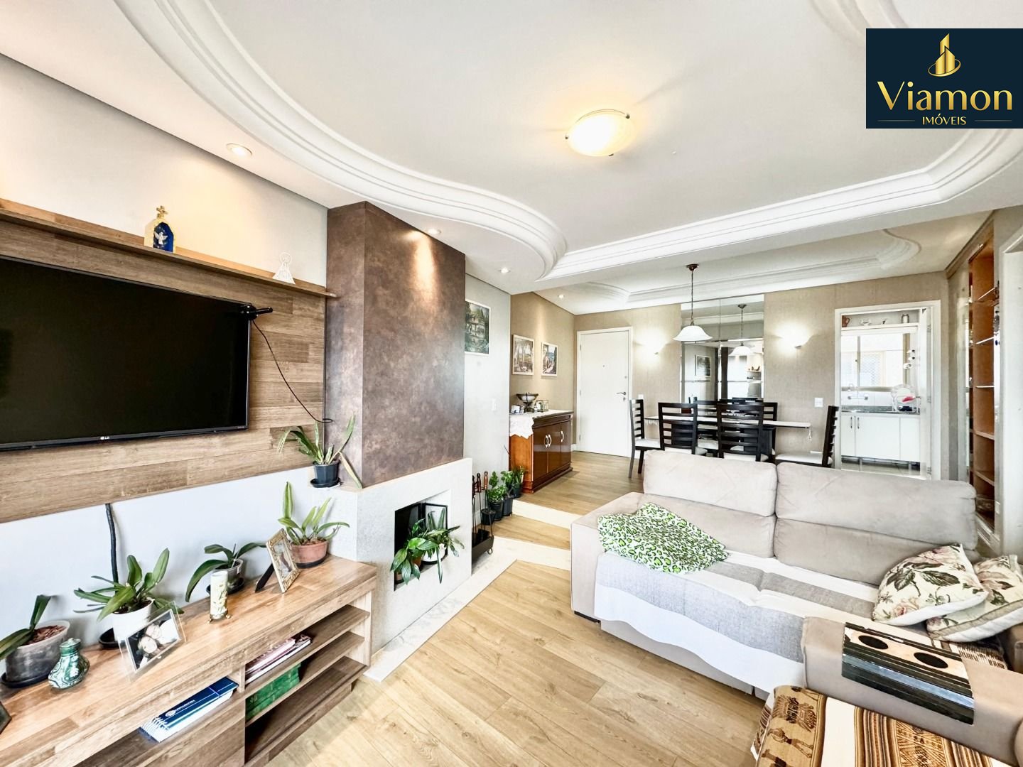 Apartamento com 3 dormitórios à venda,131.00 m , água verde, C...