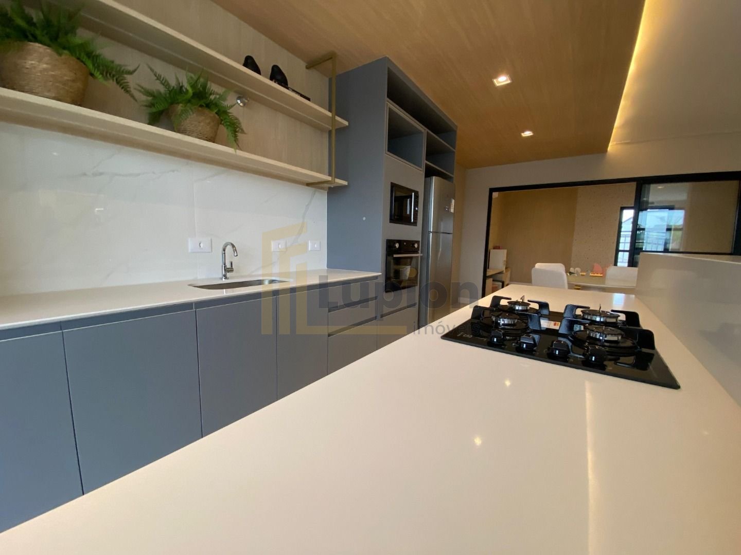 Apartamento com 2 dormitórios à venda,60.00 m , capão raso, CU...
