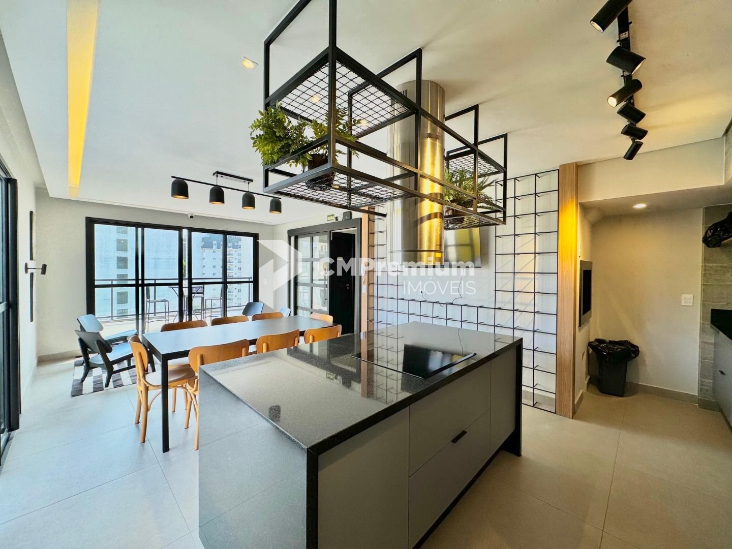 Apartamento com 1 dormitório à venda,33.00 m , Mercês, CURITIB...