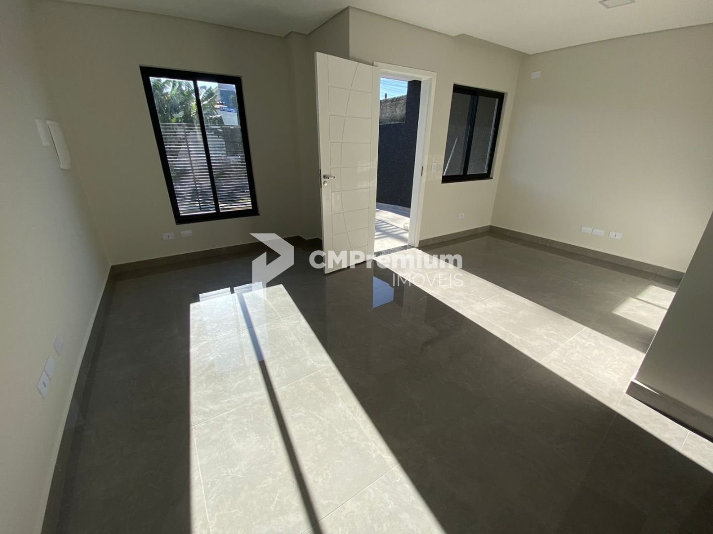 Sobrado com 4 dormitórios à venda,88.00 m , xaxim, CURITIBA - PR