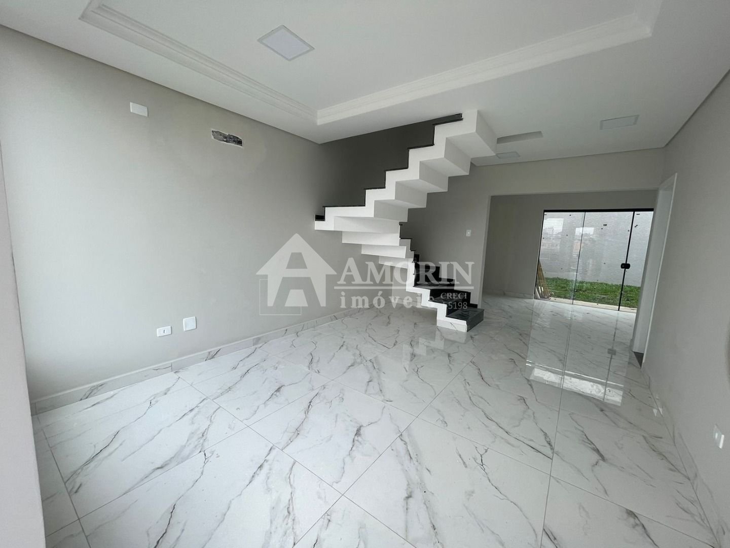 Sobrado com 4 dormitórios à venda,150.00 m , xaxim, CURITIBA - PR