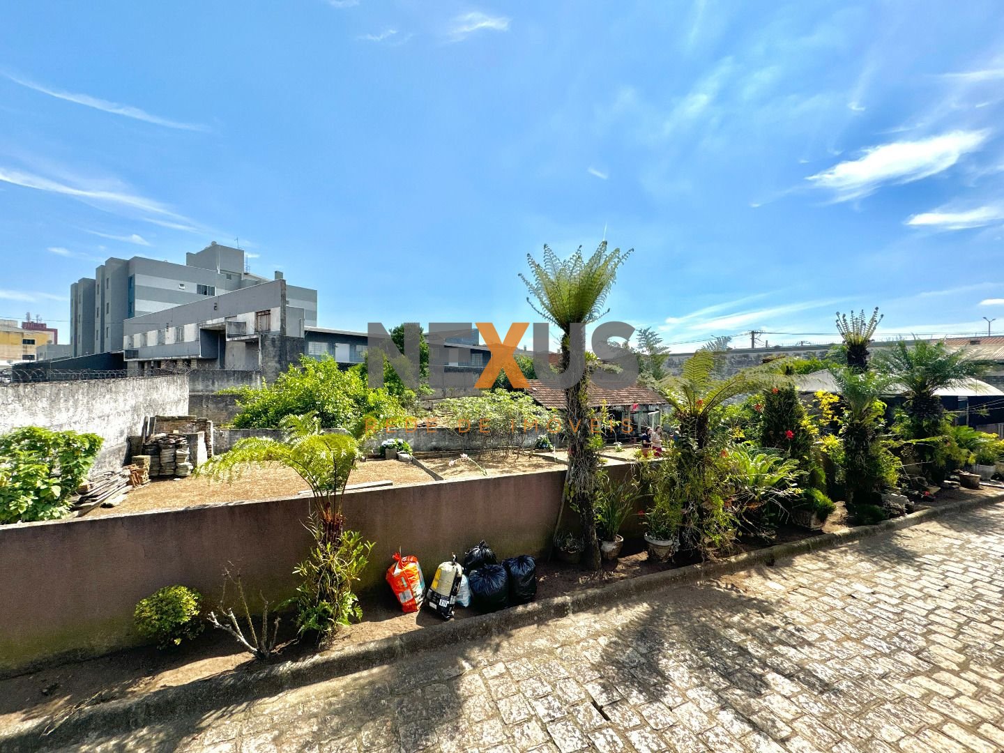Terreno à venda,380.00 m , no Bairro Pinheirinho, CURITIBA - PR