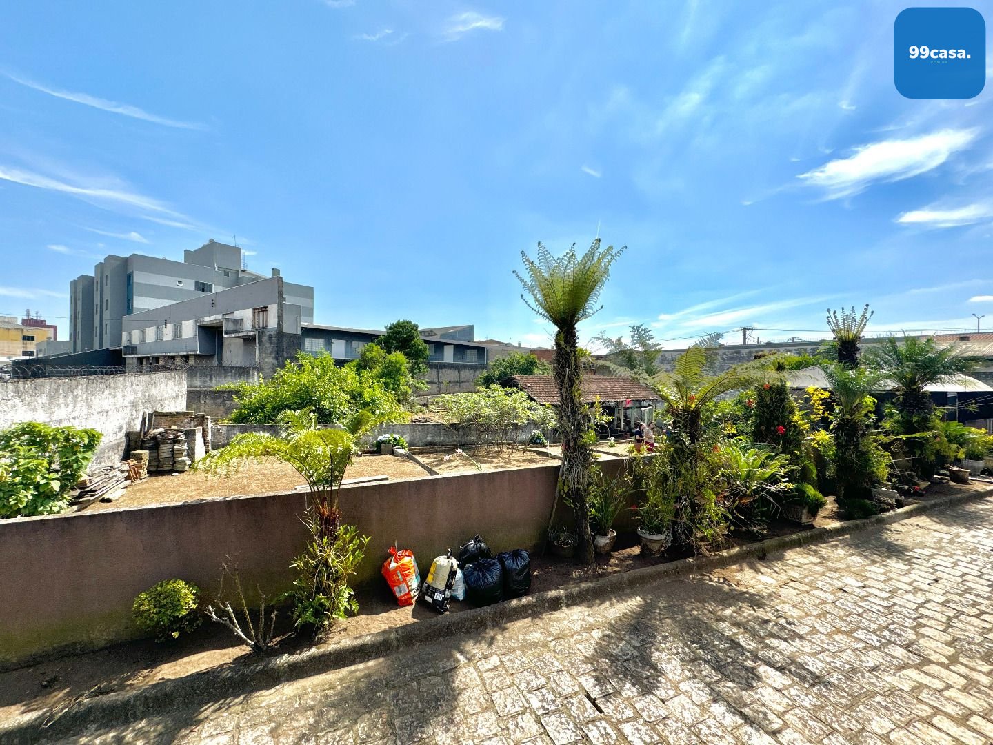 Terreno à venda,380.00 m , no Bairro Pinheirinho, CURITIBA - PR