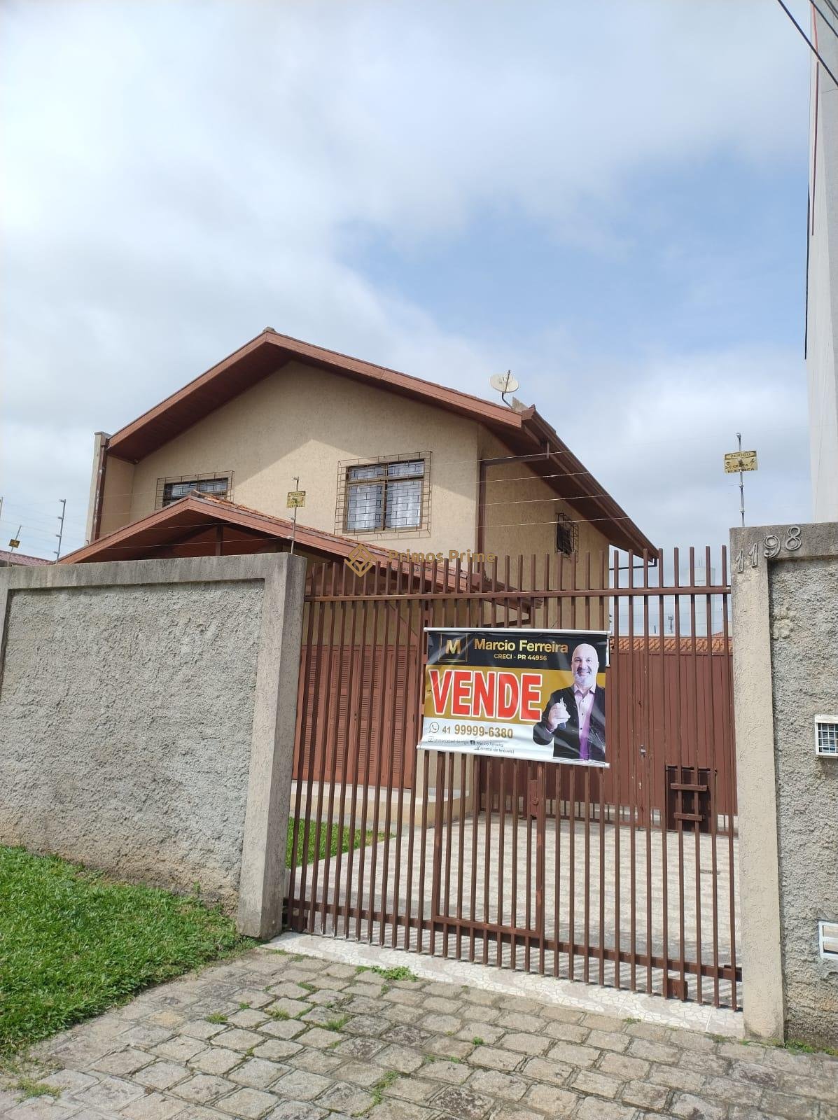 Sobrado ? venda bairro Uberaba - Ctba - PR, oportunidade ?nica...