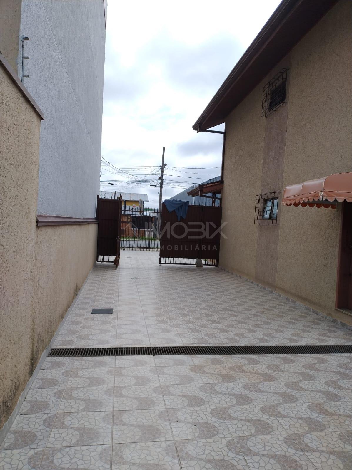 Sobrado à venda bairro Uberaba - Ctba - PR, oportunidade única...