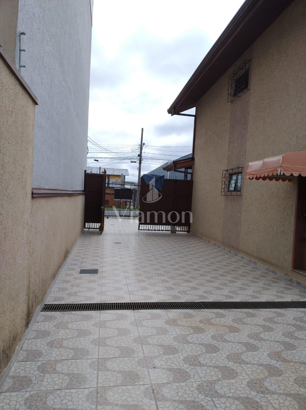 Sobrado à venda bairro Uberaba - Ctba - PR, oportunidade única...