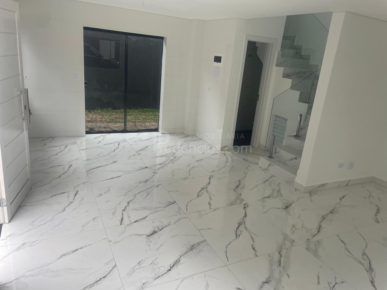 Sobrado à venda, UBERABA, CURITIBA - PR - Temos 2 unidades dis...