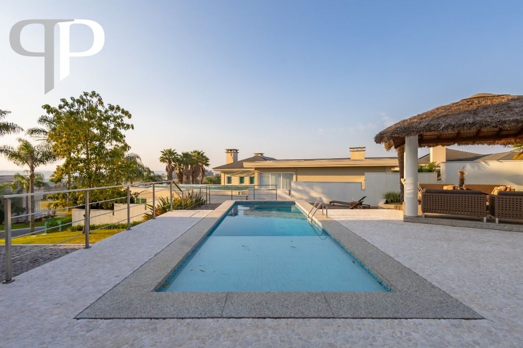Casa com 4 dormitórios à venda, 545 m  por R  6.900.000,00 - A...