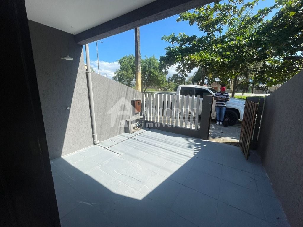 Sobrado com 2 dormitórios à venda, 82 m² por R$ 368.000,00 - M...