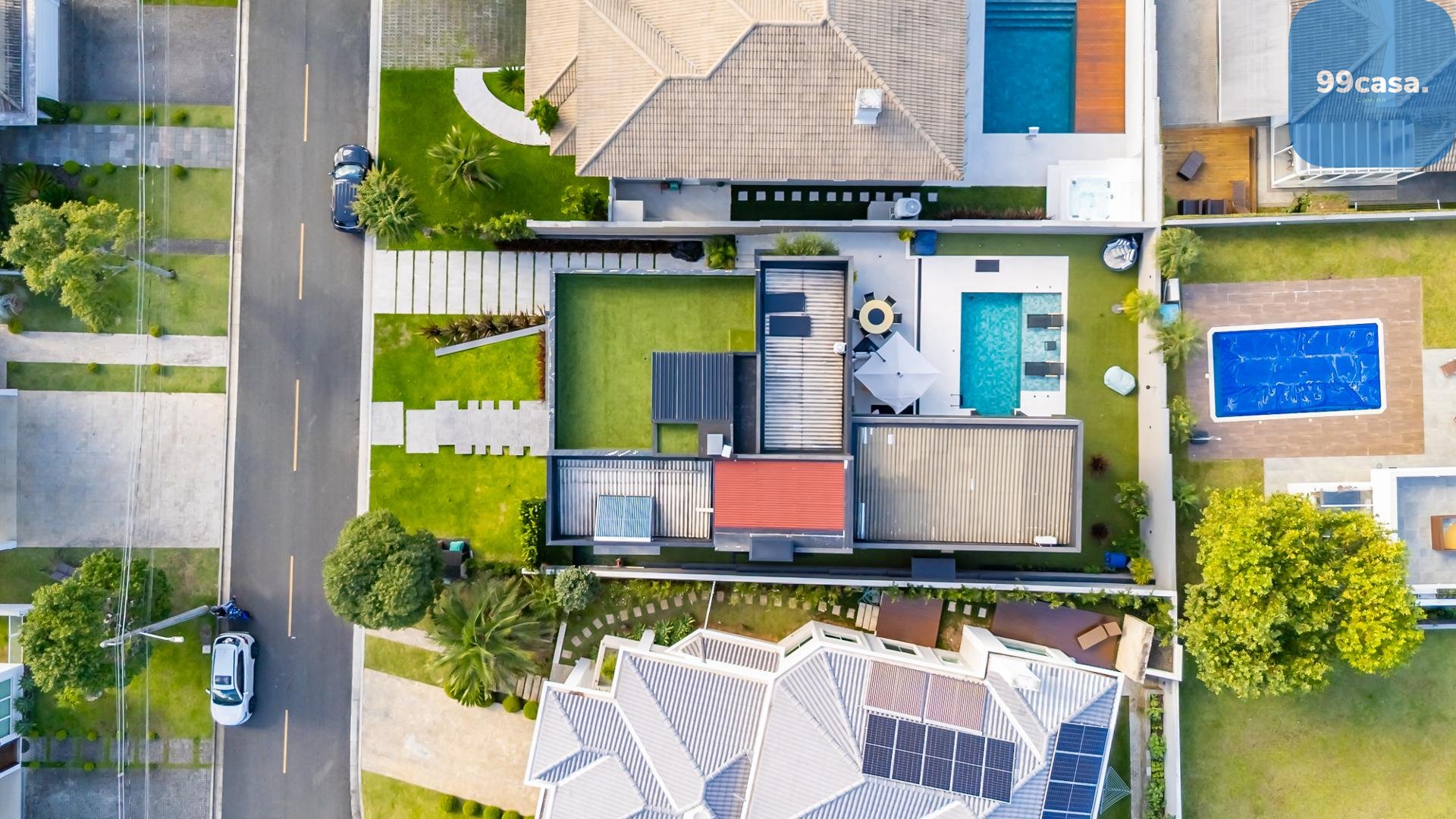 Casa 4 Quartos e 6 banheiros à Venda no Alphaville Pinheiros, ...
