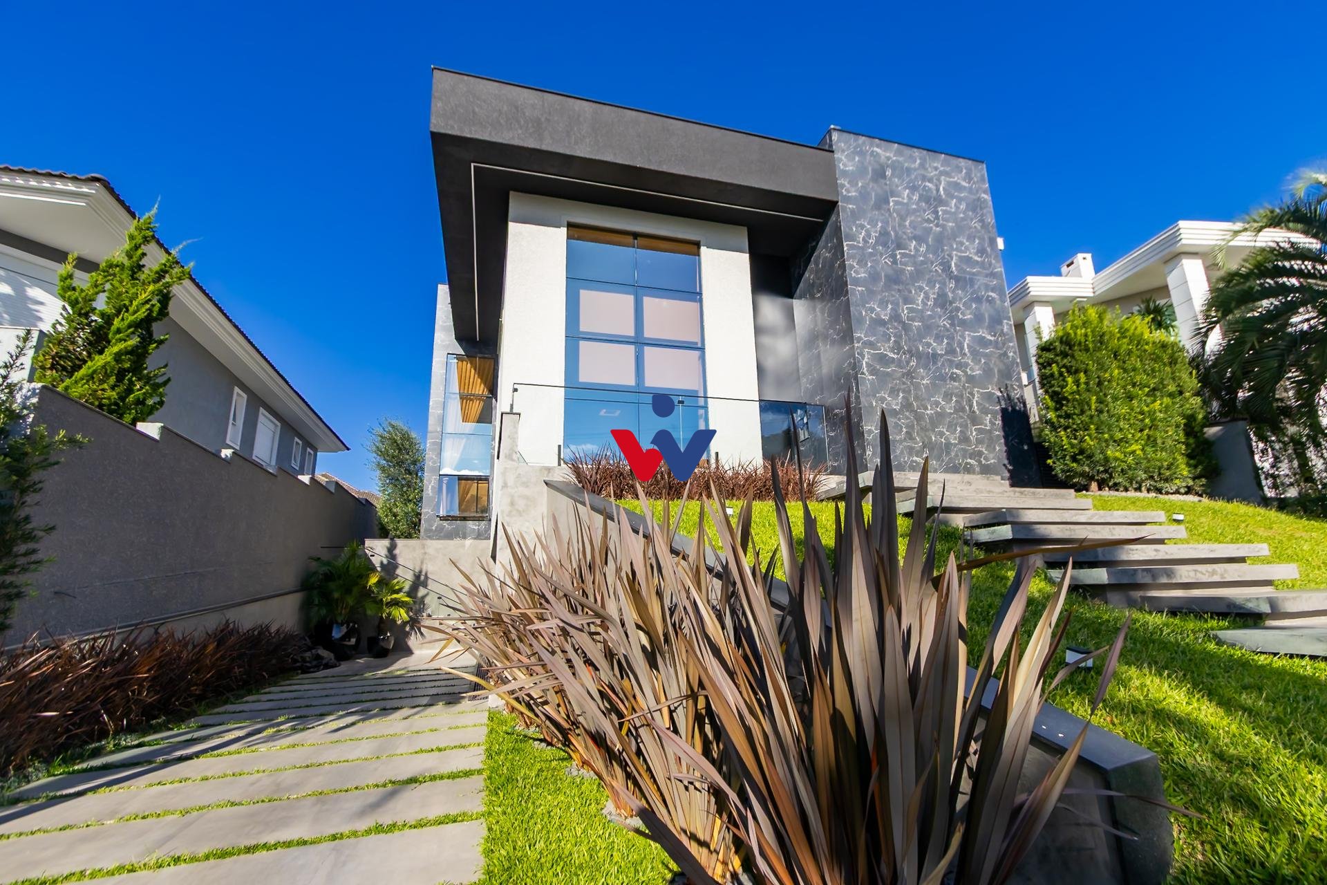 Casa 4 Quartos e 6 banheiros à Venda no Alphaville Pinheiros, ...