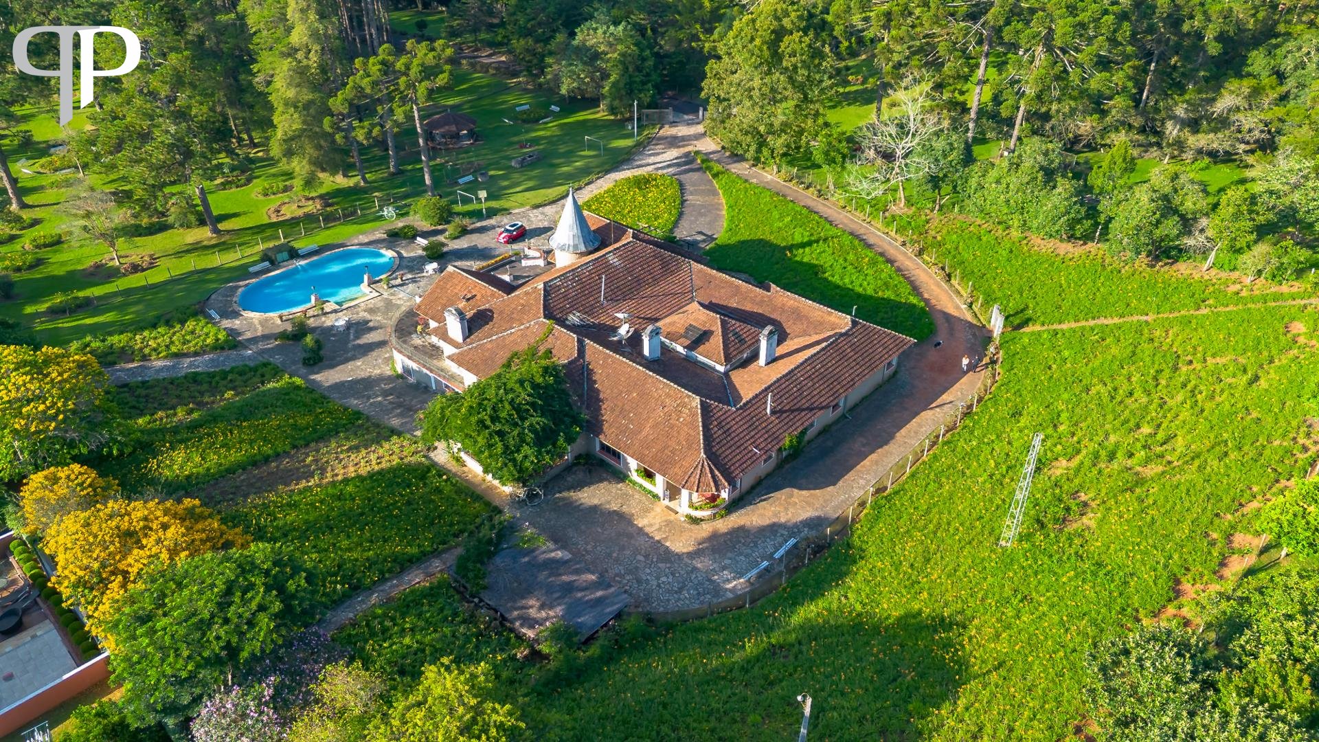 Castelo à venda no bairro Alphaville Graciosa,  PINHAIS - PR