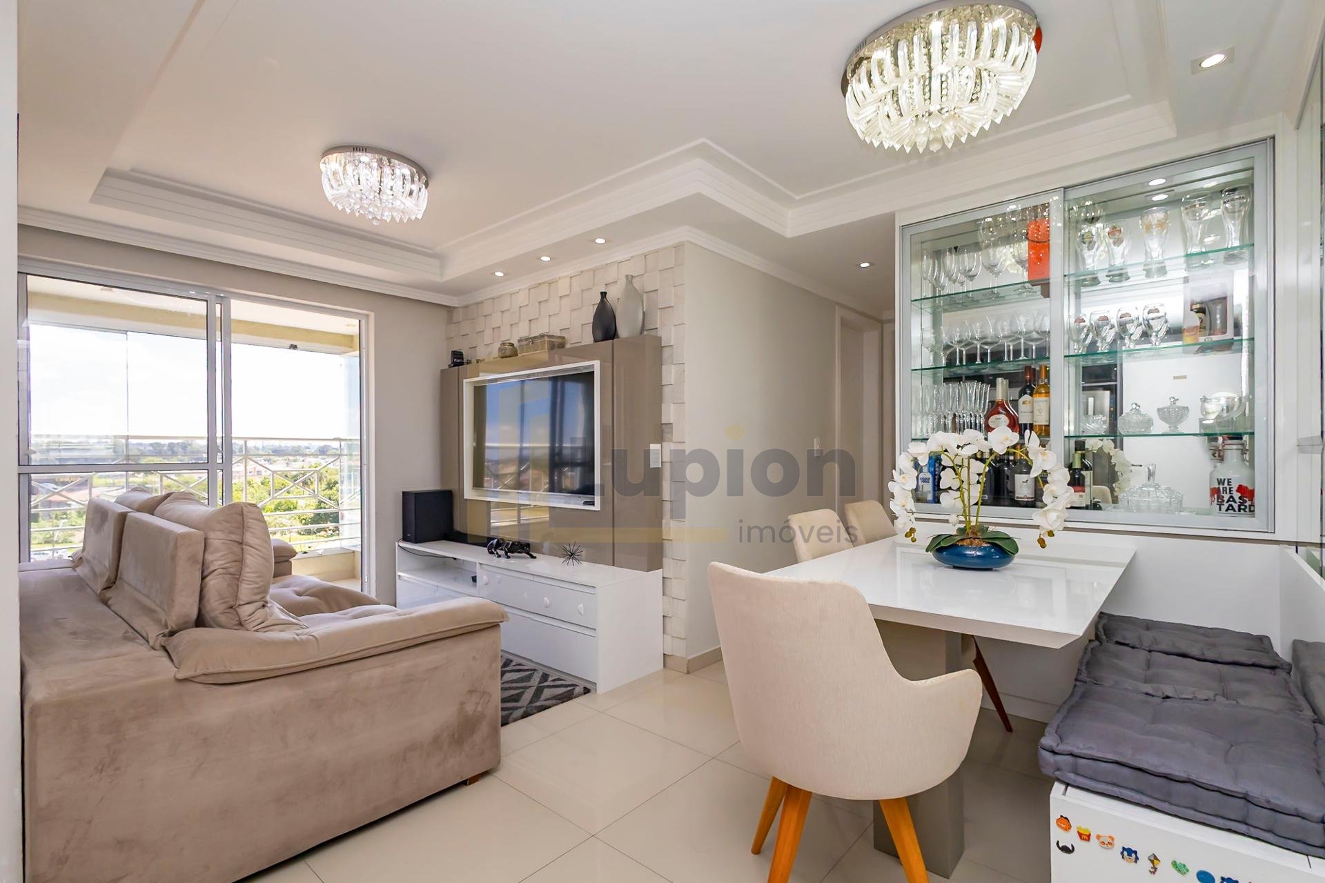 Apartamento com 2 dormitórios à venda no Condomínio Grand Chat...