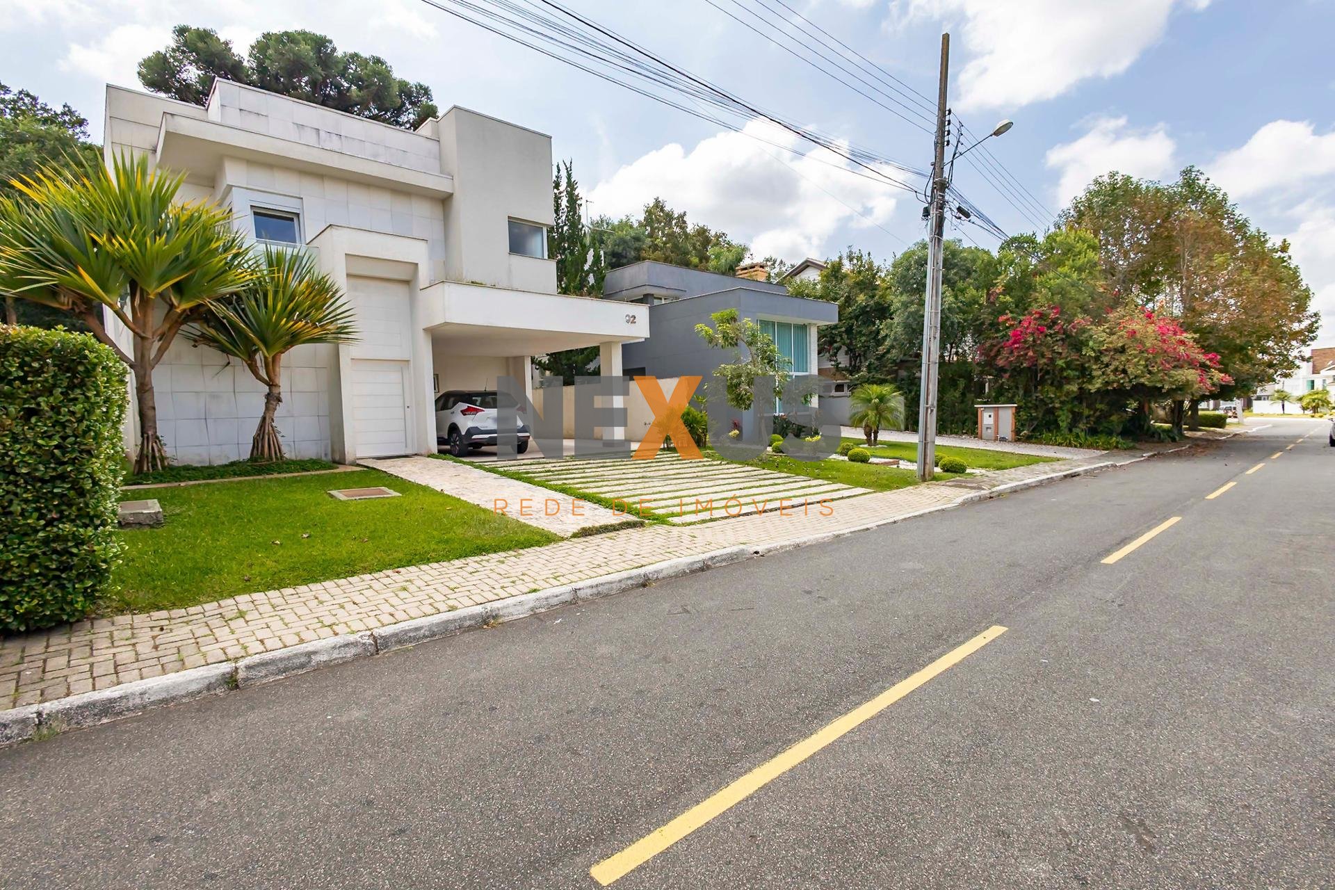 Casa à Venda, Cond. Pinewoods, 4 quartos e acesso direto ao Bo...