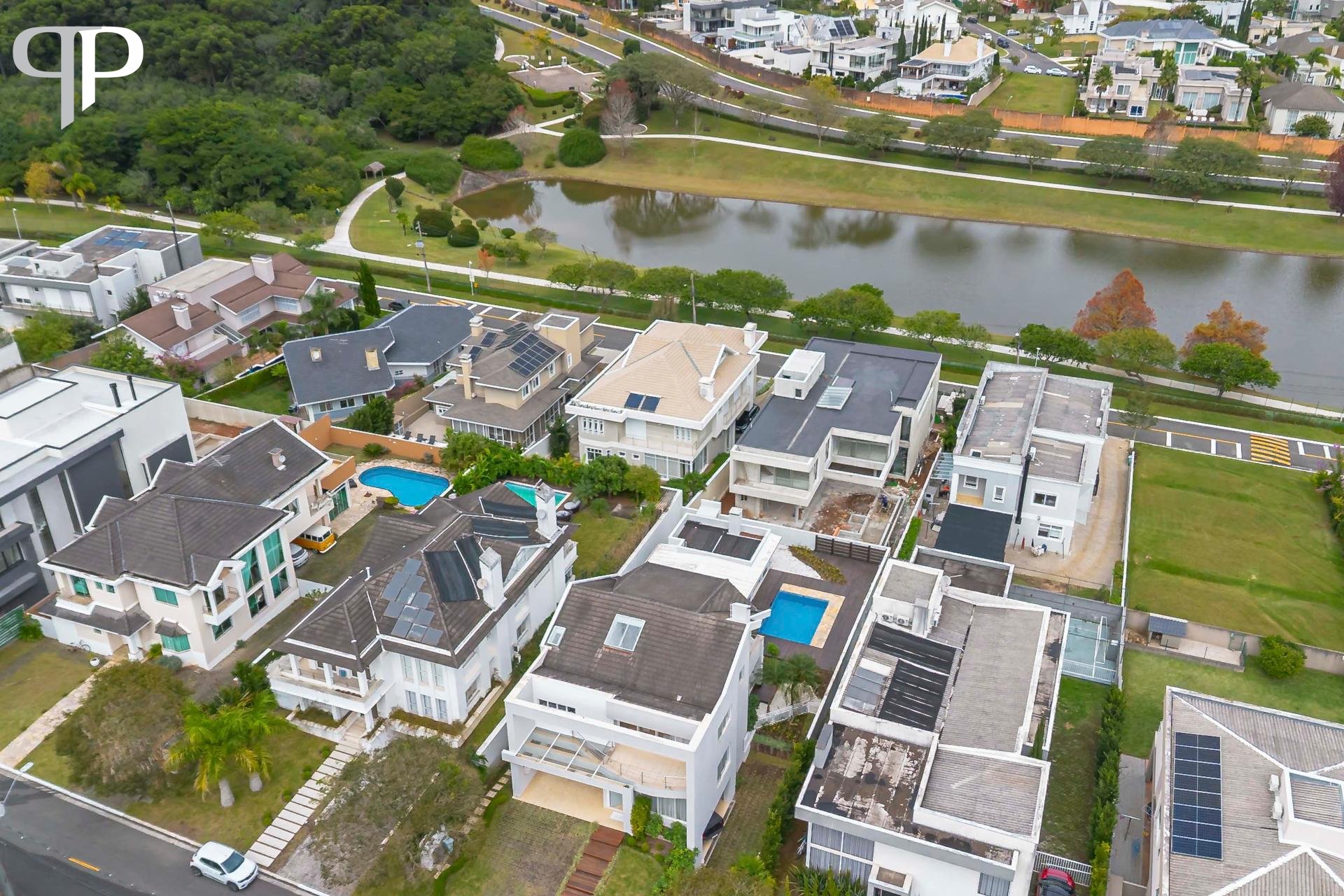 Casa à venda 4 dorm, 4 vagas e piscina no Alphaville Graciosa,...