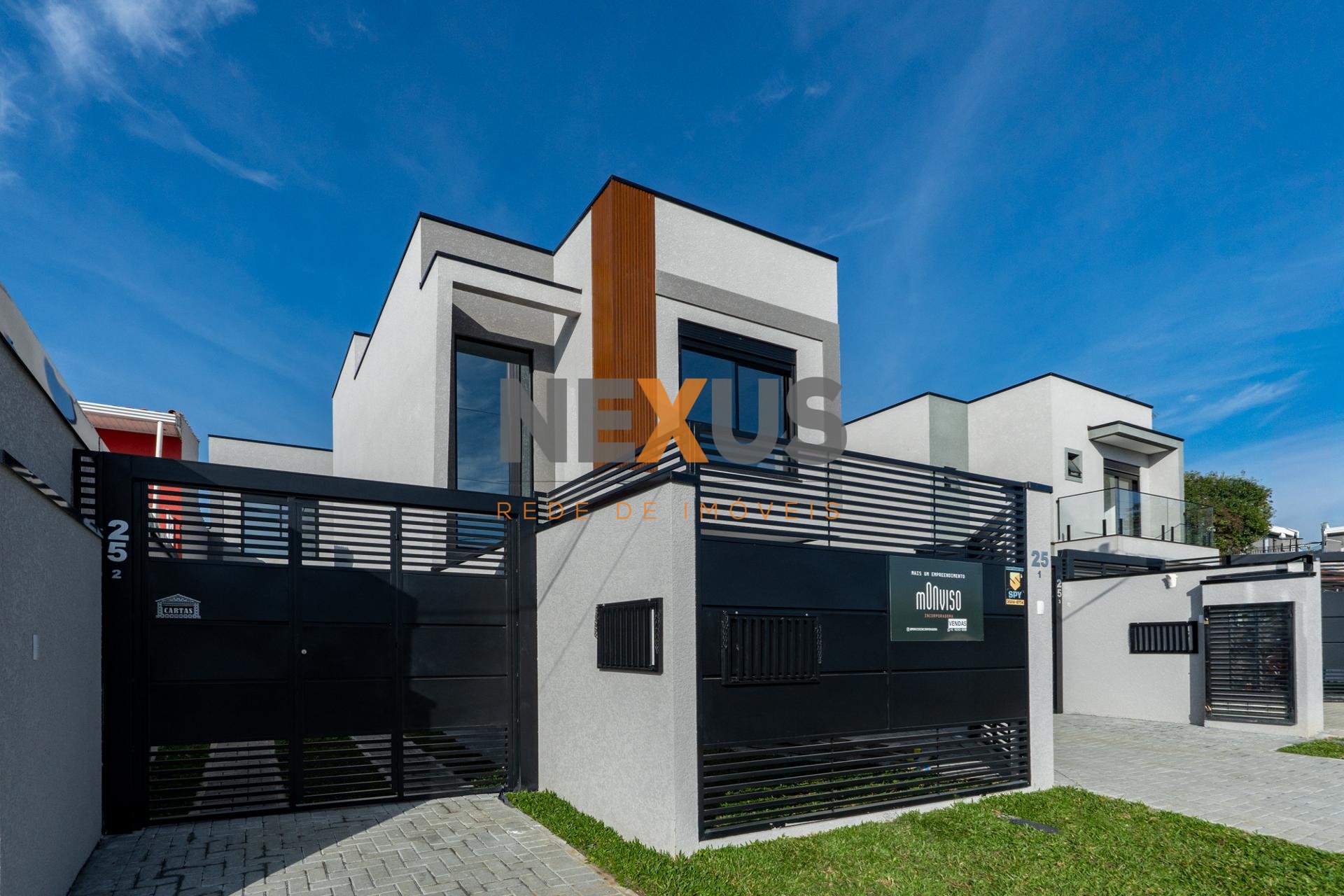 Lindo Sobrado Duplex, Uberaba, CURITIBA - PR