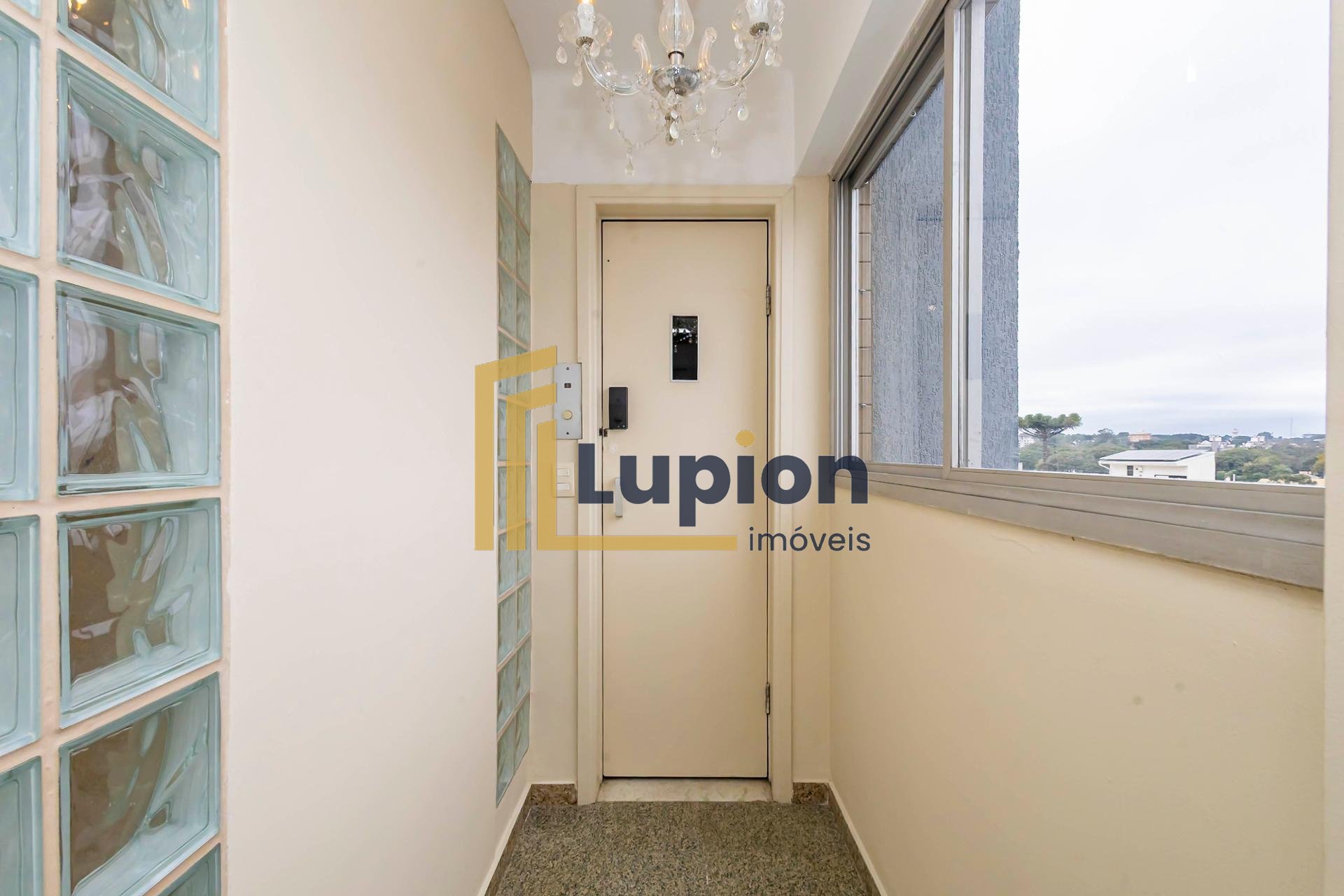 Apartamento com 4 dormitórios à venda,107 m  total no Juvevê -...