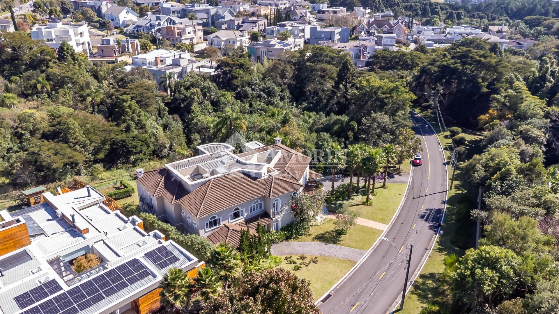 Casa à venda de  830m  ,4 suítes no Alphaville Graciosa, PINHA...