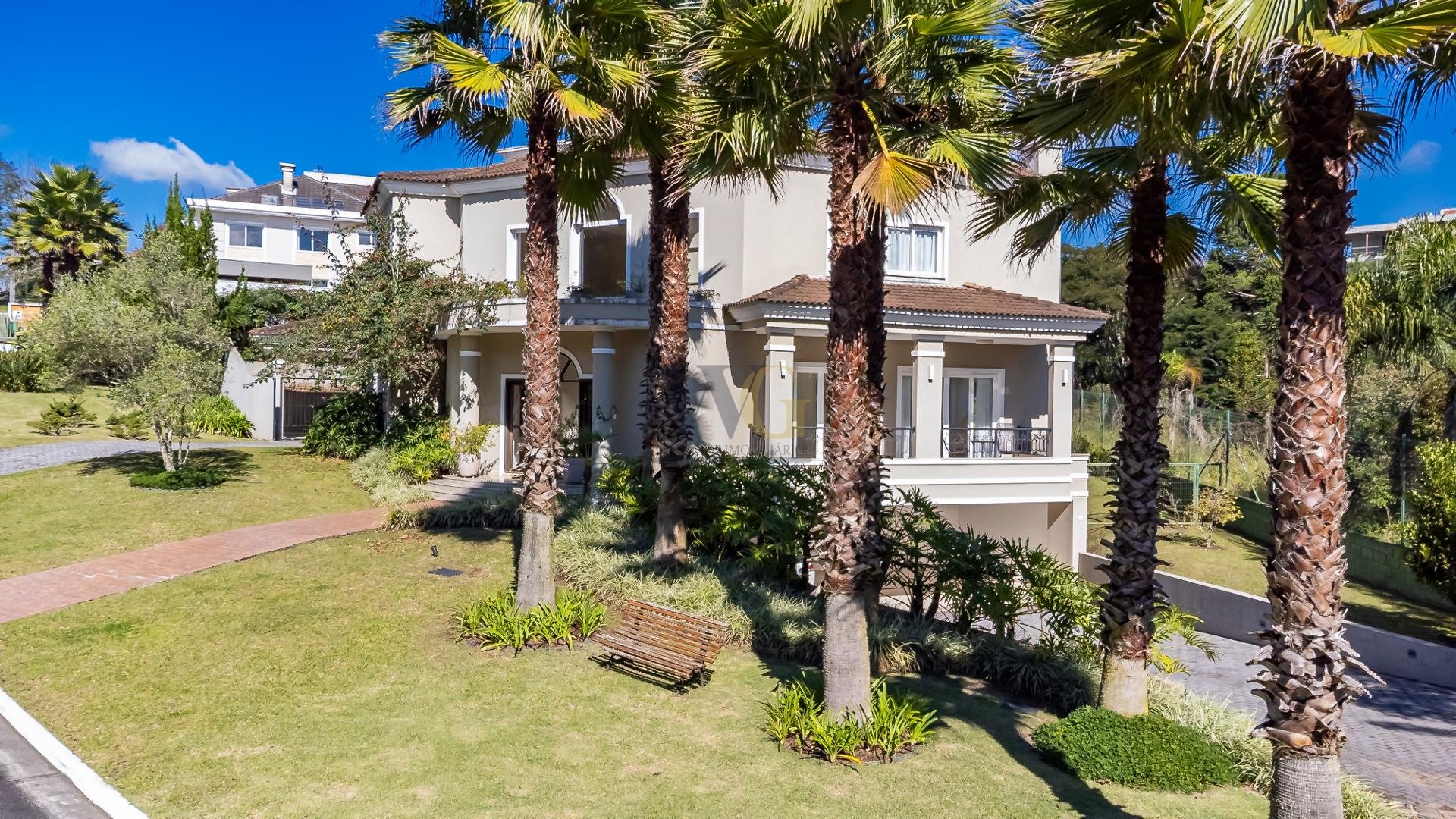 Casa à venda de  830m  ,4 suítes no Alphaville Graciosa, PINHA...