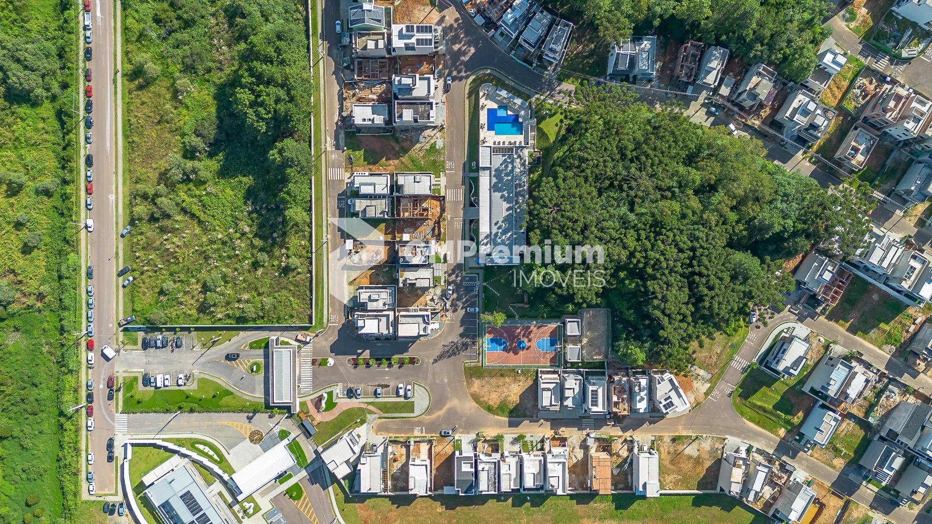 Casa em Condominio clube com pisicina aquecida no Santa Candida