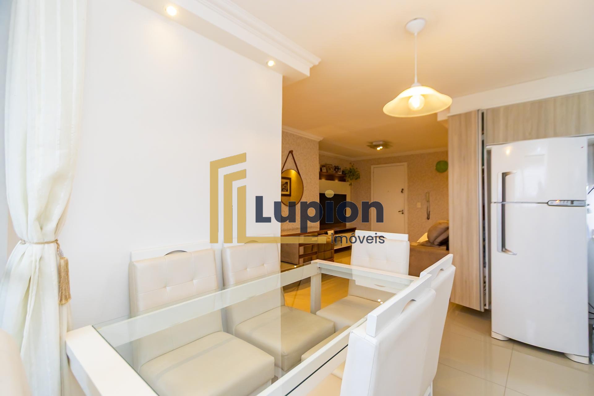 Apartamento com 2 dormitórios, vista livre, Condomínio Grand C...