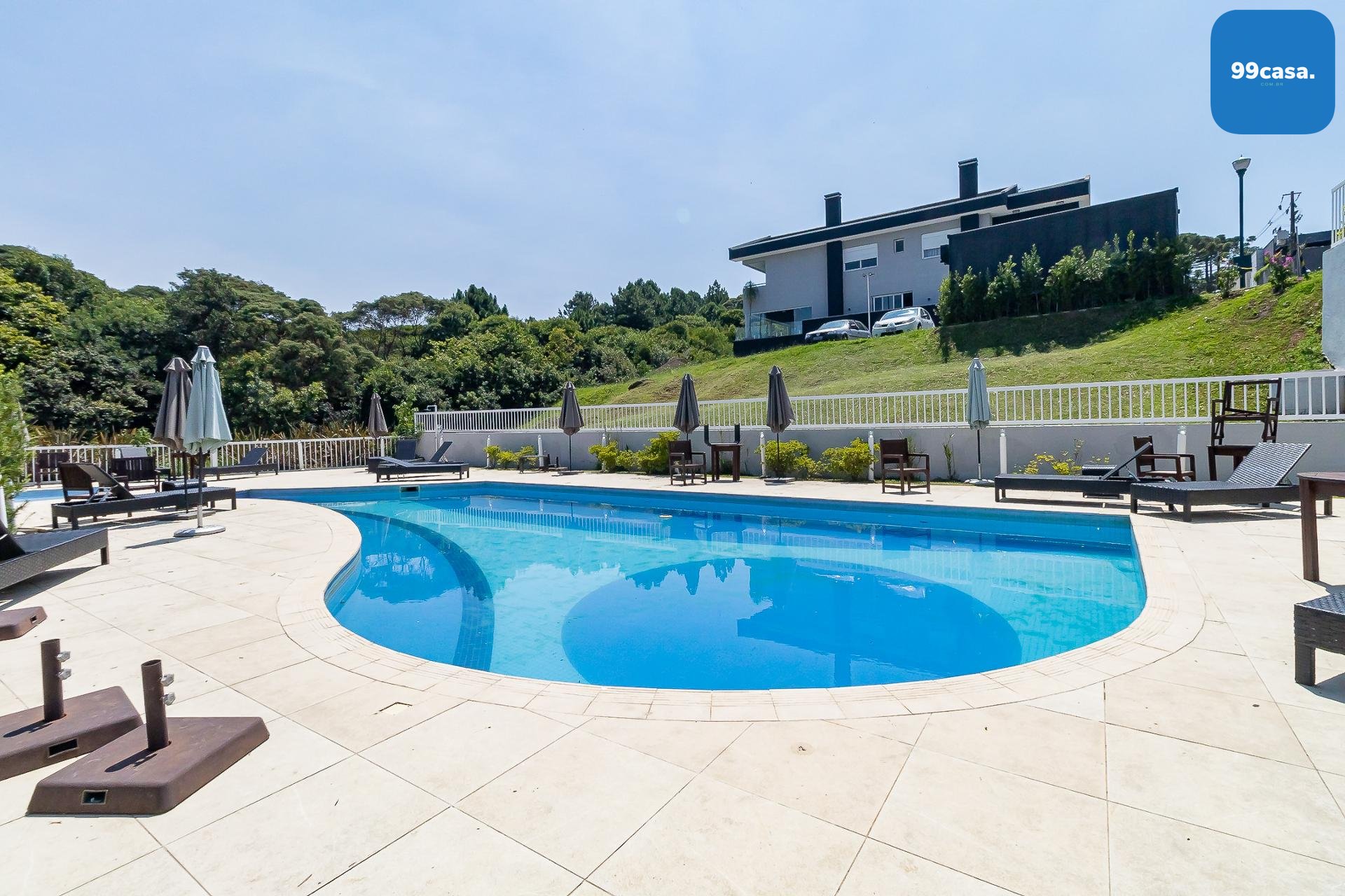 Linda casa em condominio clube na Estrada da Olaria - Paysage ...