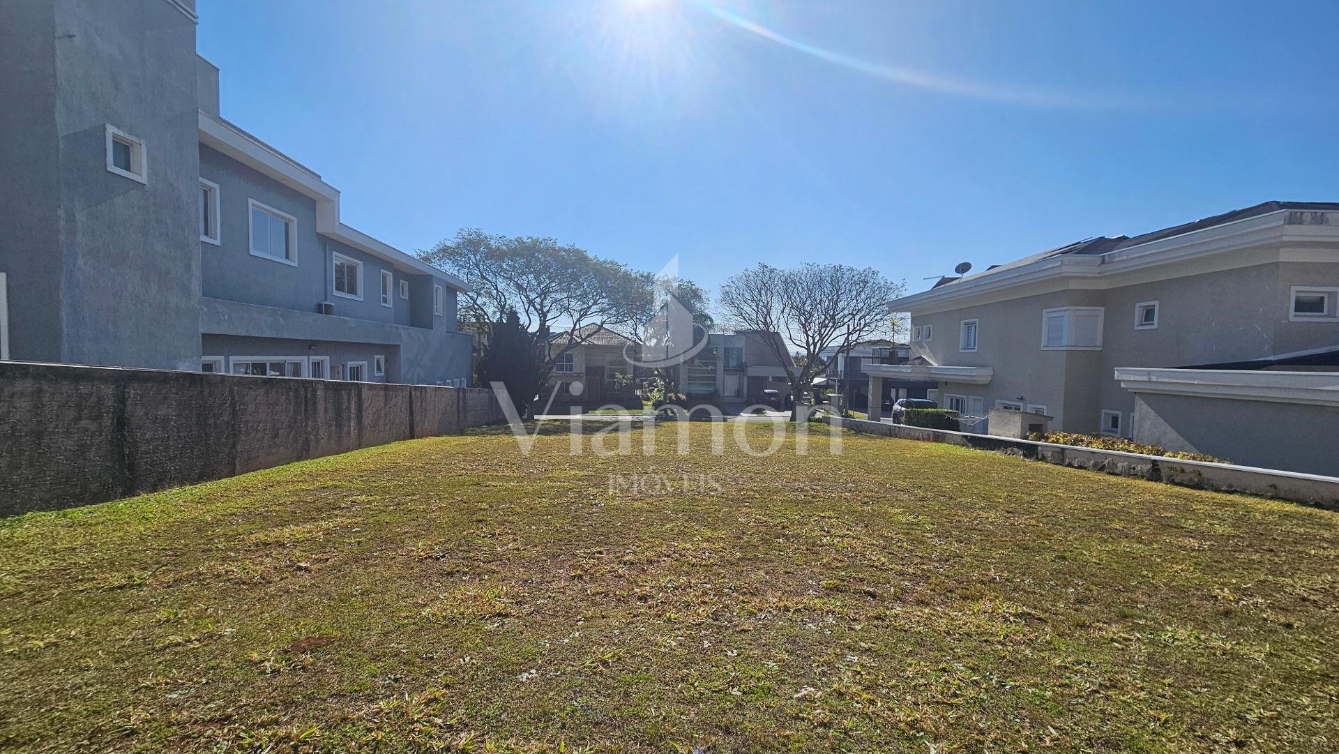 Terreno plano com 717 m2 à venda, residencial Parati, Alphavil...