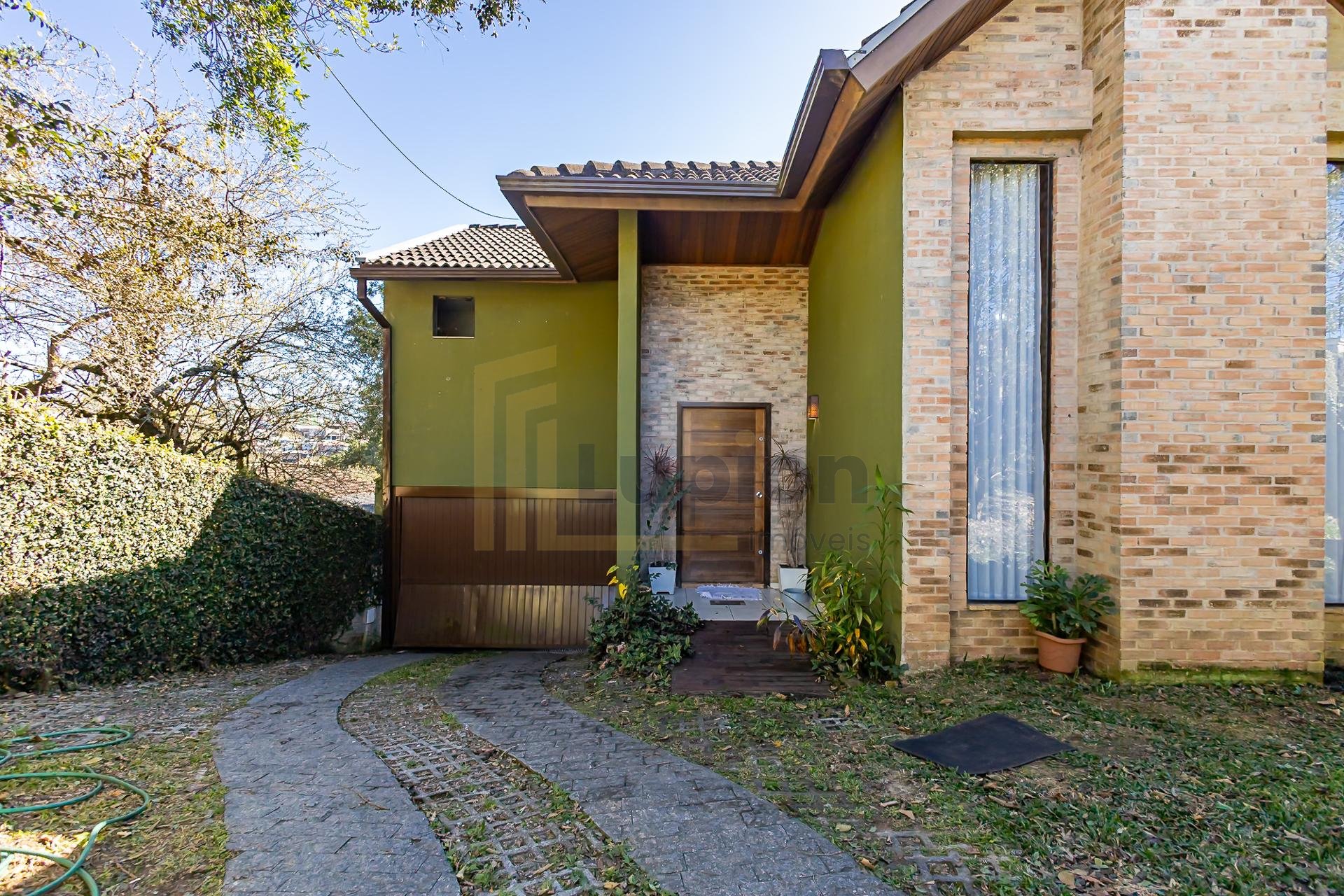 Casa em Condomínio Curitiba  3 Quartos, Suíte, Lareira, SPA e ...