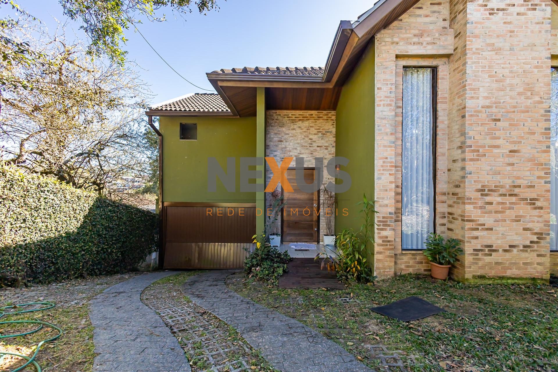 Casa em Condomínio Curitiba  3 Quartos, Suíte, Lareira, SPA e ...