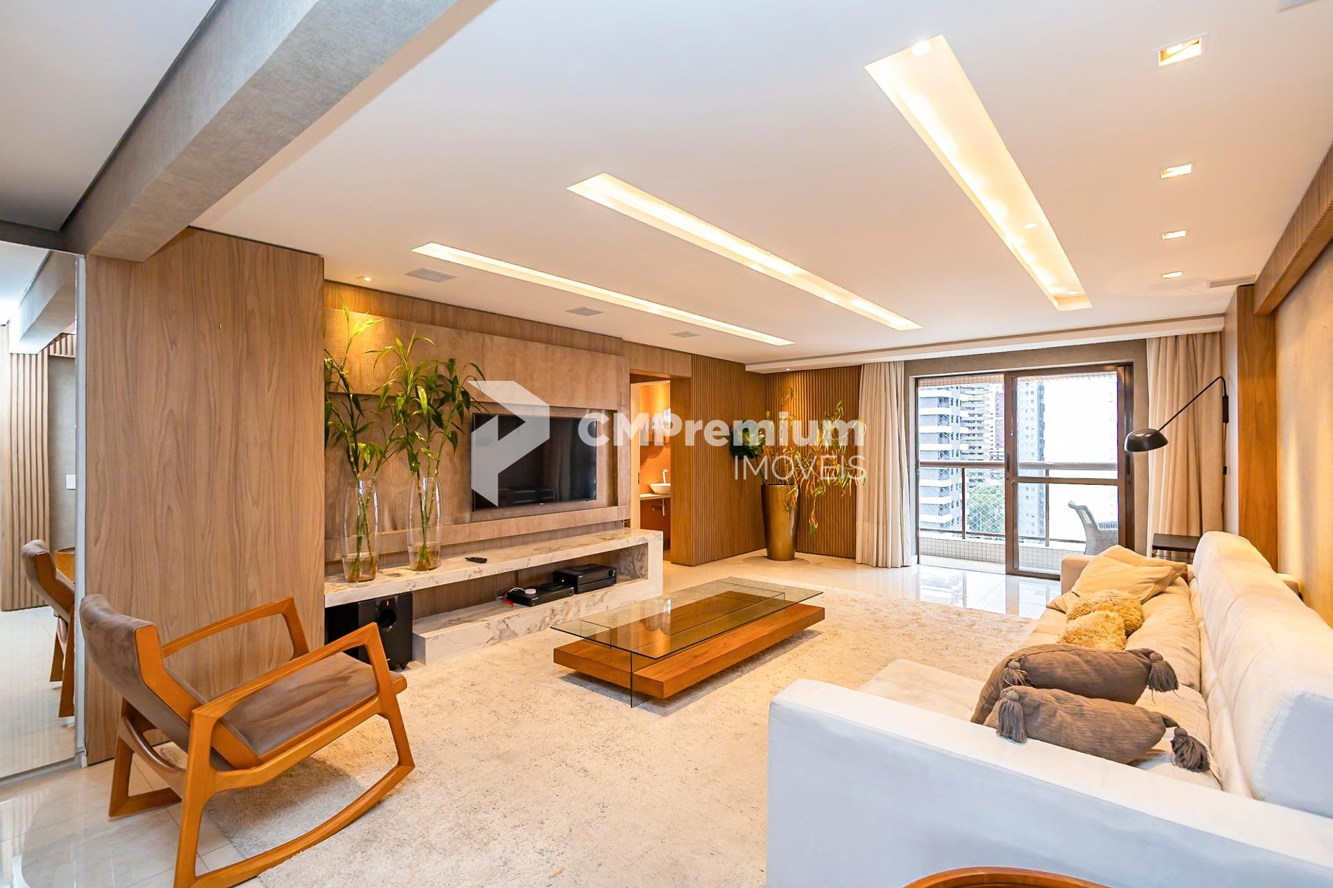 Apartamento mobiliado no Cabral  184m2, 3 quartos, suíte com c...