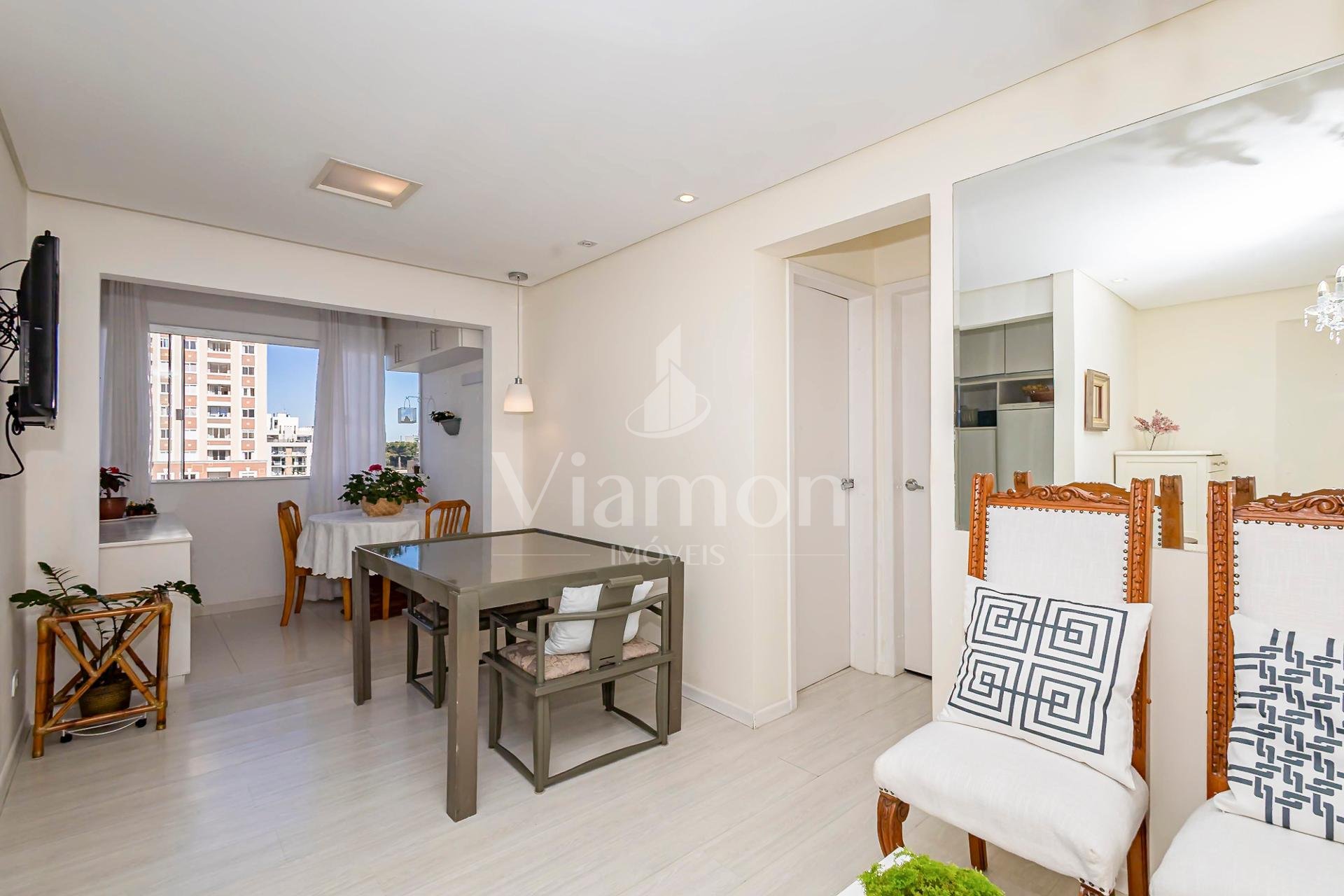 Apartamento 5  Andar à Venda no Cabral | 2 Quartos | Vista 360...