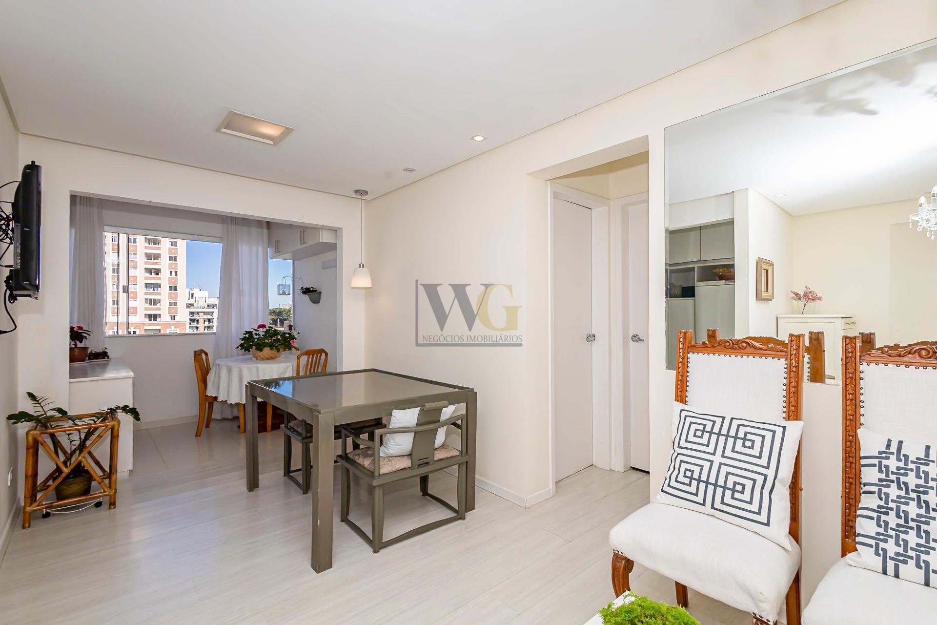 Apartamento 5  Andar à Venda no Cabral | 2 Quartos | Vista 360...