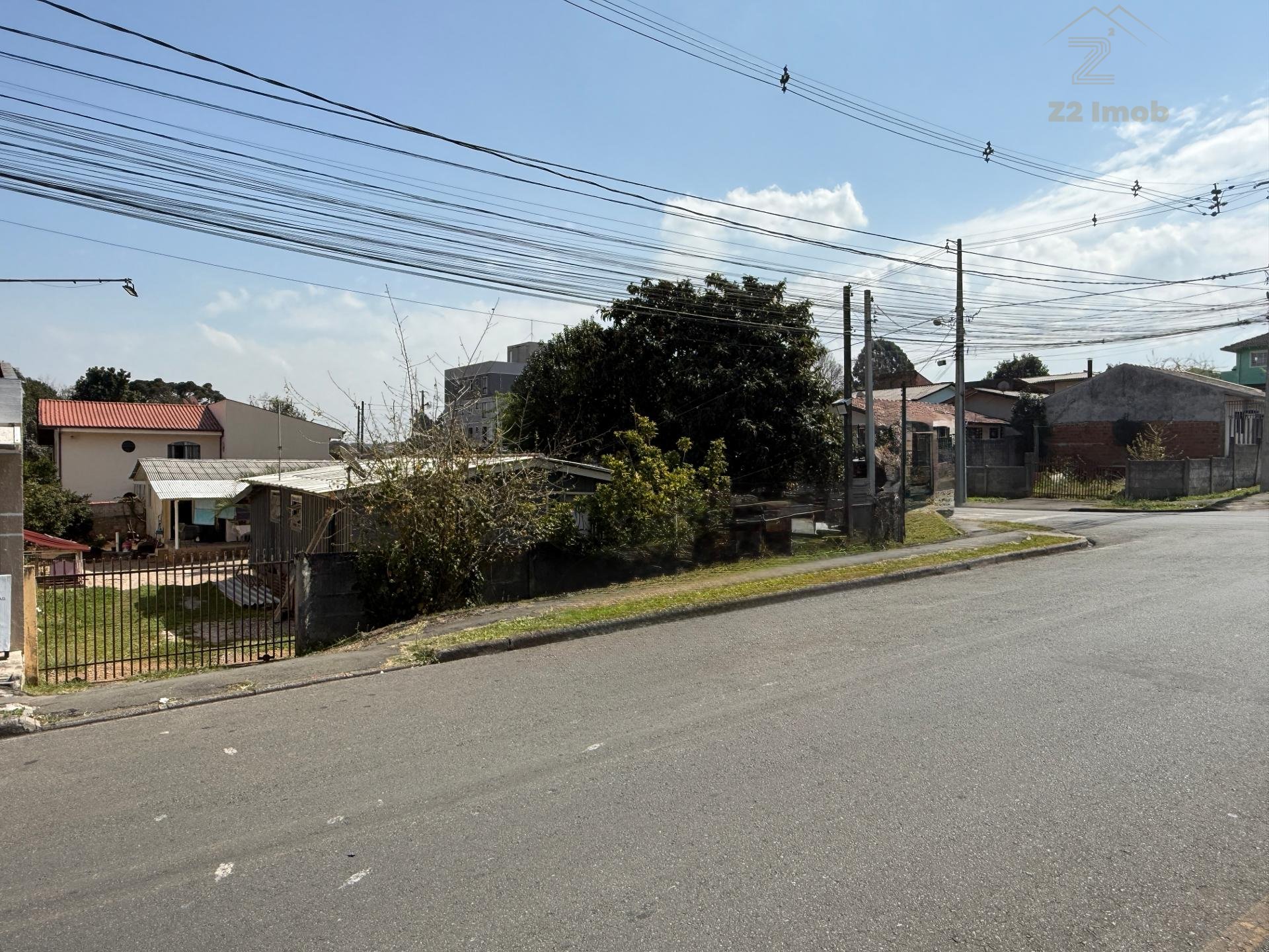 Terreno ZR3, na vila guaraci, 630m  de esquina em COLOMBO - PR
