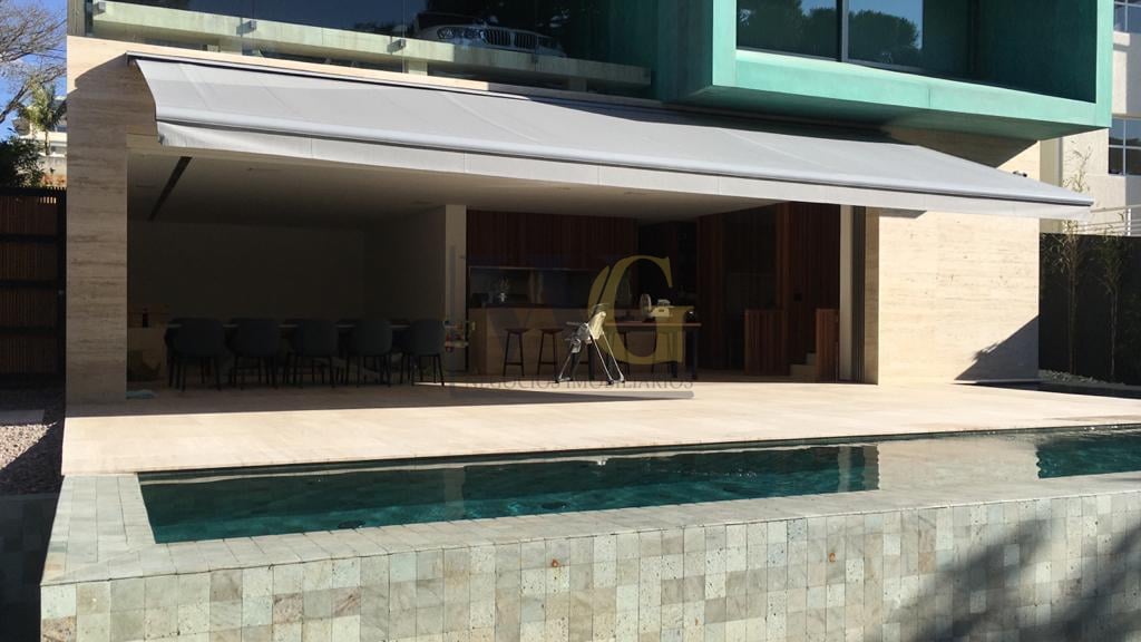 Casa à venda, alto padrão, Alphaville Graciosa, com 4 suítes, ...