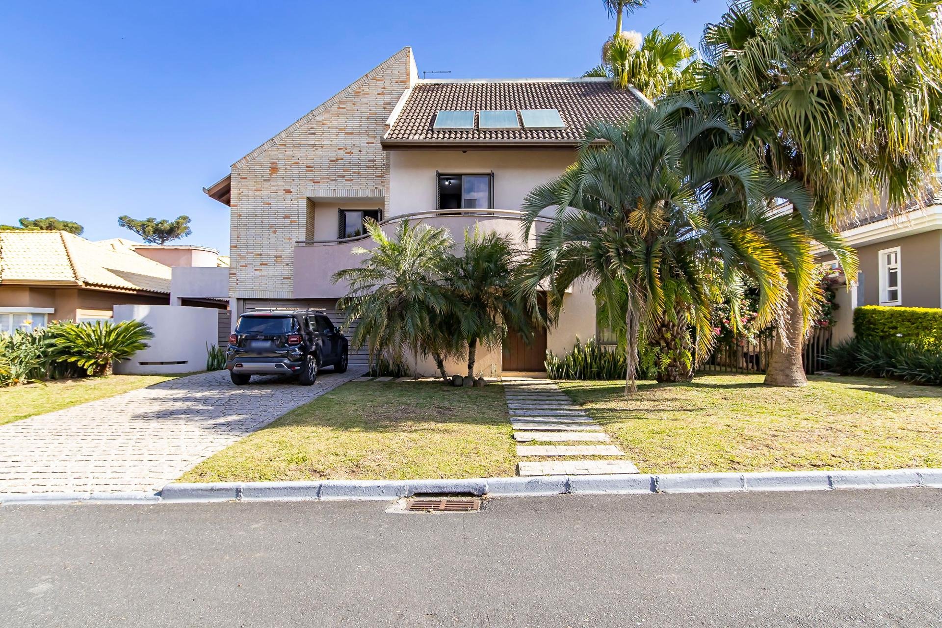 Casa com 278m  no condomínio Pinefields, Pinhais  4 Quartos  2...