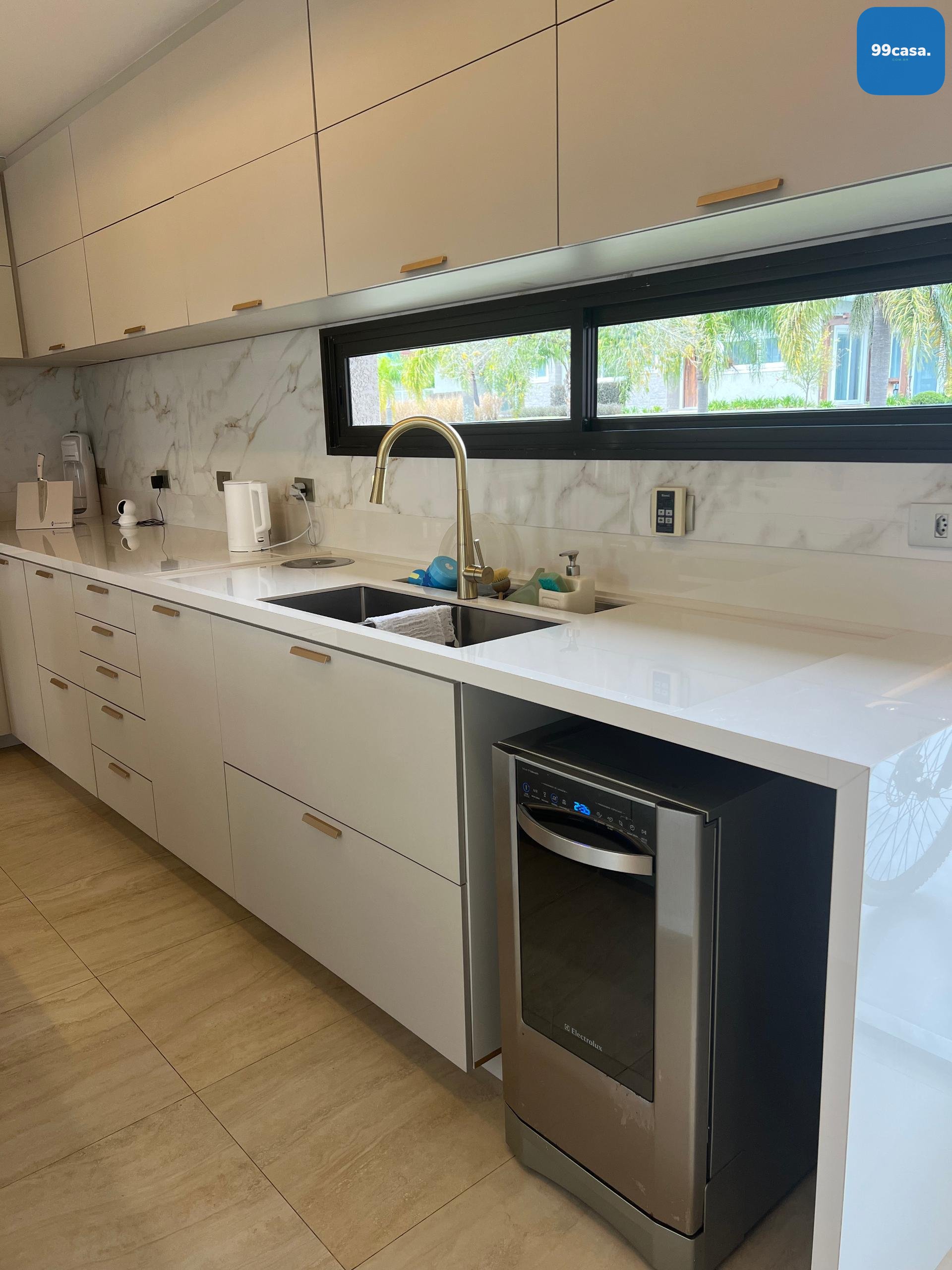 Linda Casa Vista Parque no Alphaville Graciosa, PINHAIS - PR