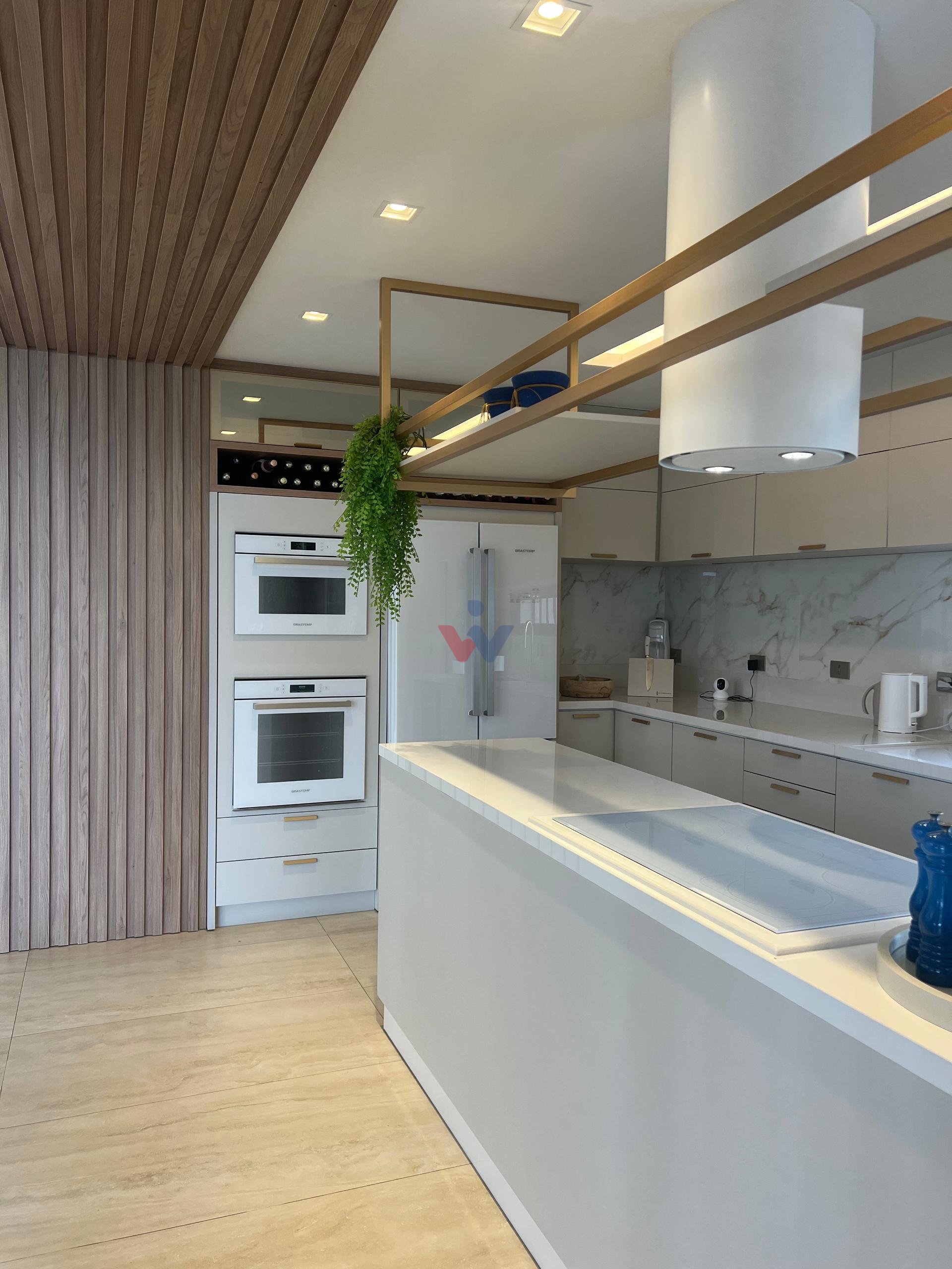 Linda Casa Vista Parque no Alphaville Graciosa, PINHAIS - PR