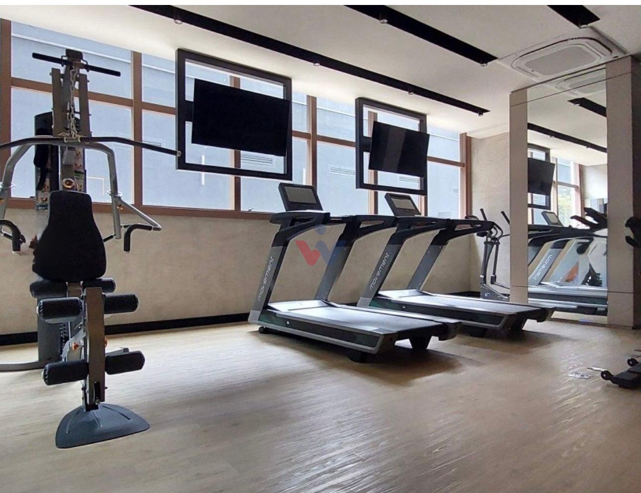 DUPLEX NO CORAÇÃO DO BATEL, 95m  privativos, 2 vagas. Rua Gute...