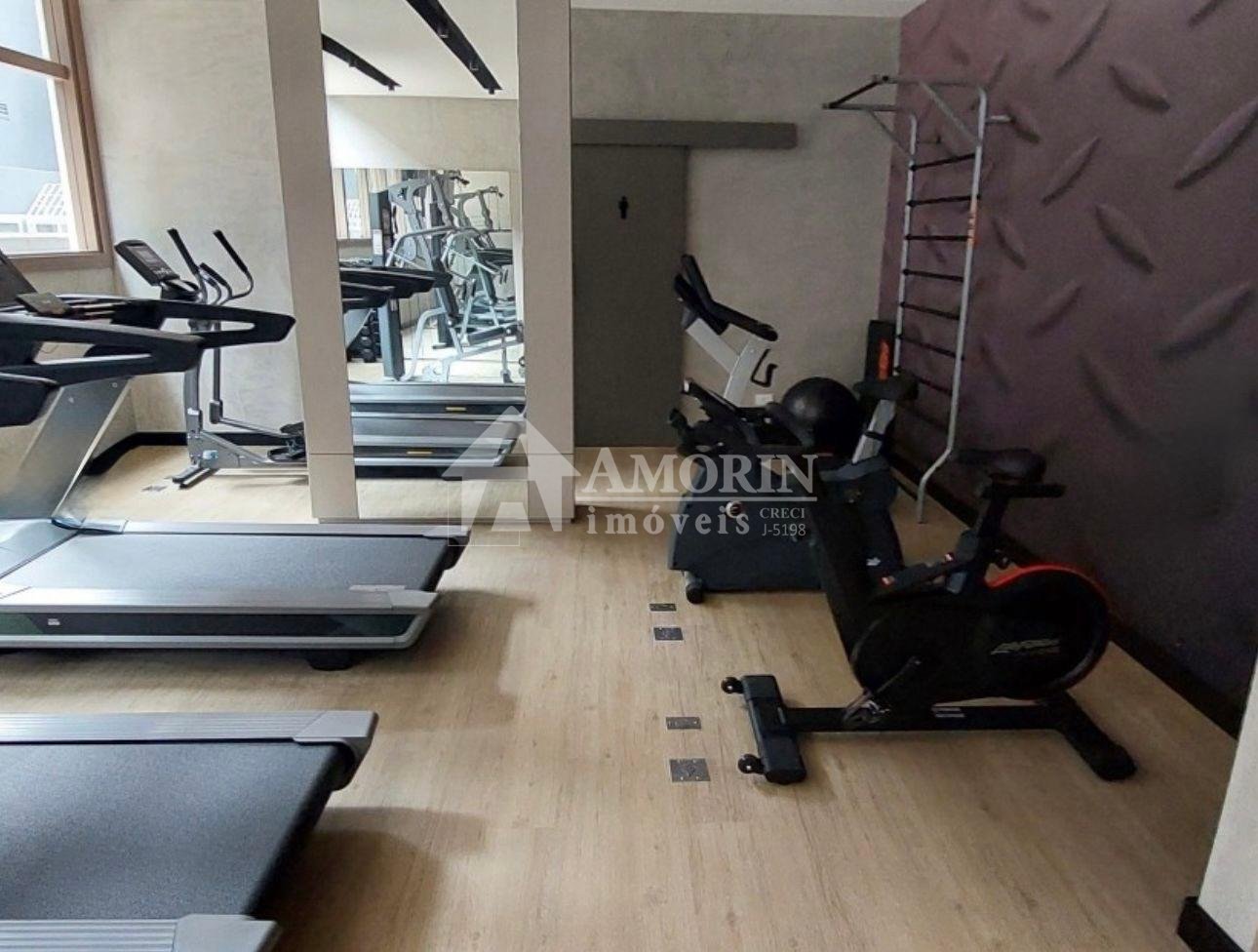 DUPLEX NO CORAÇÃO DO BATEL, 95m  privativos, 2 vagas. Rua Gute...