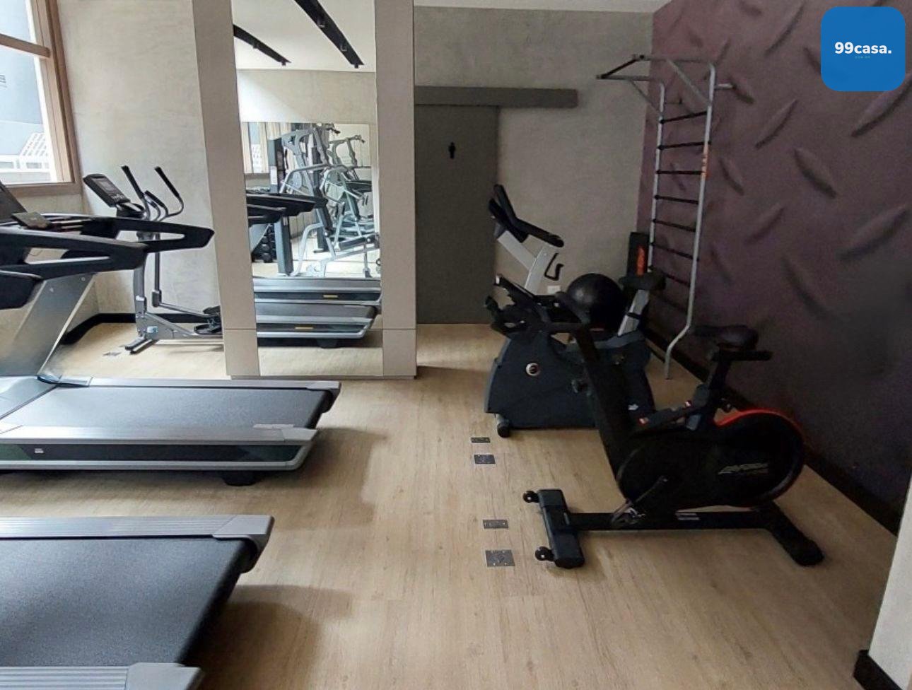 DUPLEX NO CORAÇÃO DO BATEL, 95m  privativos, 2 vagas. Rua Gute...