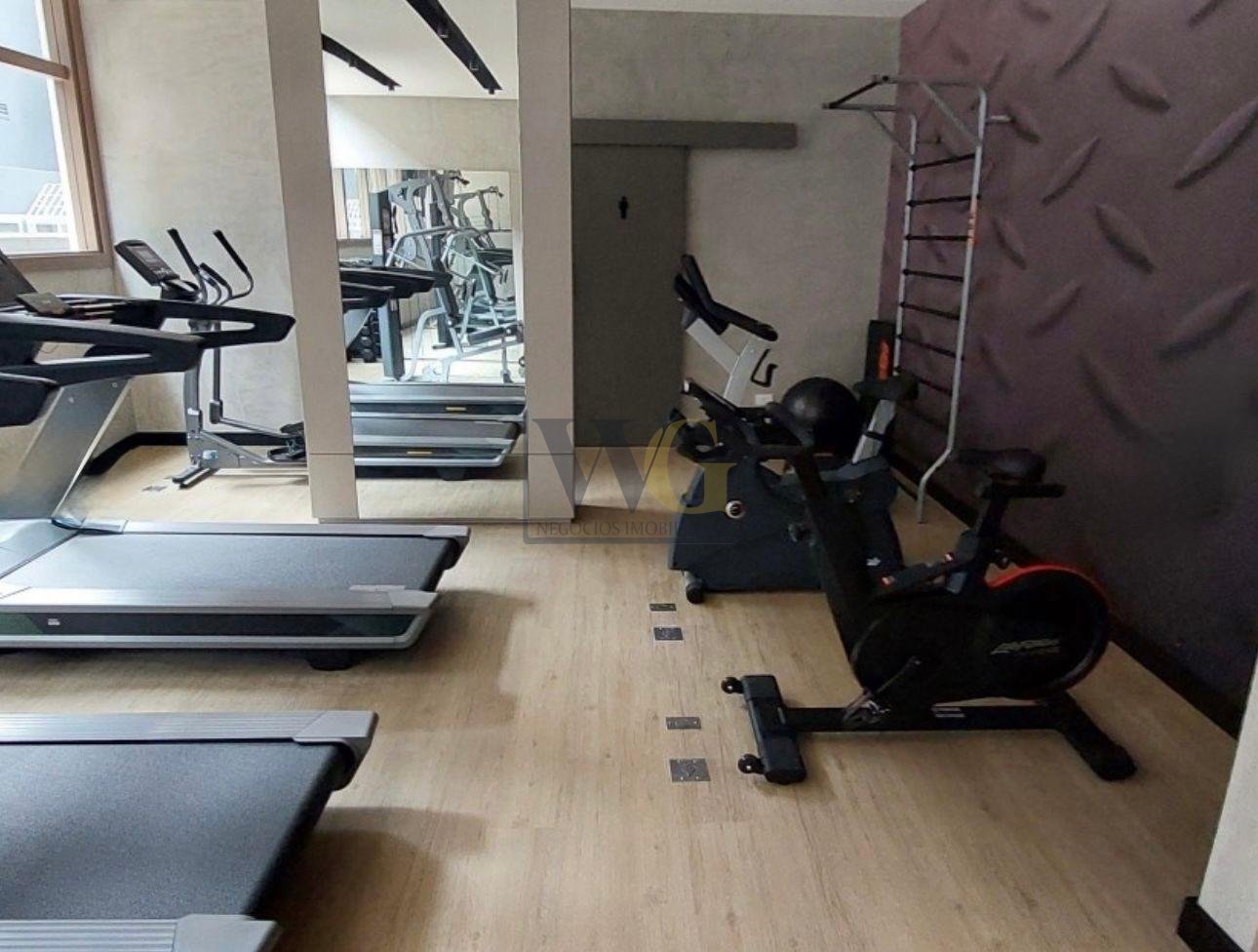 DUPLEX NO CORAÇÃO DO BATEL, 95m  privativos, 2 vagas. Rua Gute...