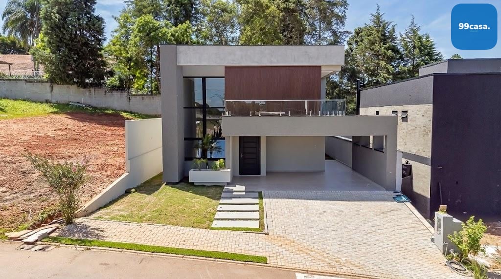 Linda casa no melhor condomínio de Campo Largo 4 dormitórios, ...