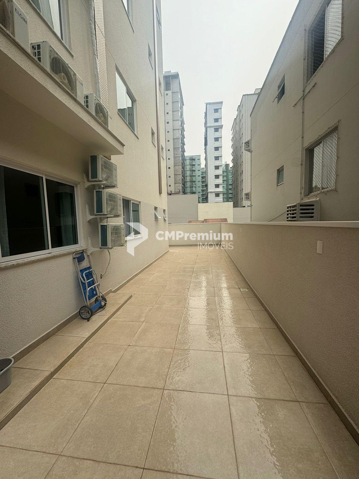 Apartamento à venda 3 suítes 199m2, Meia Praia, ITAPEMA - SC