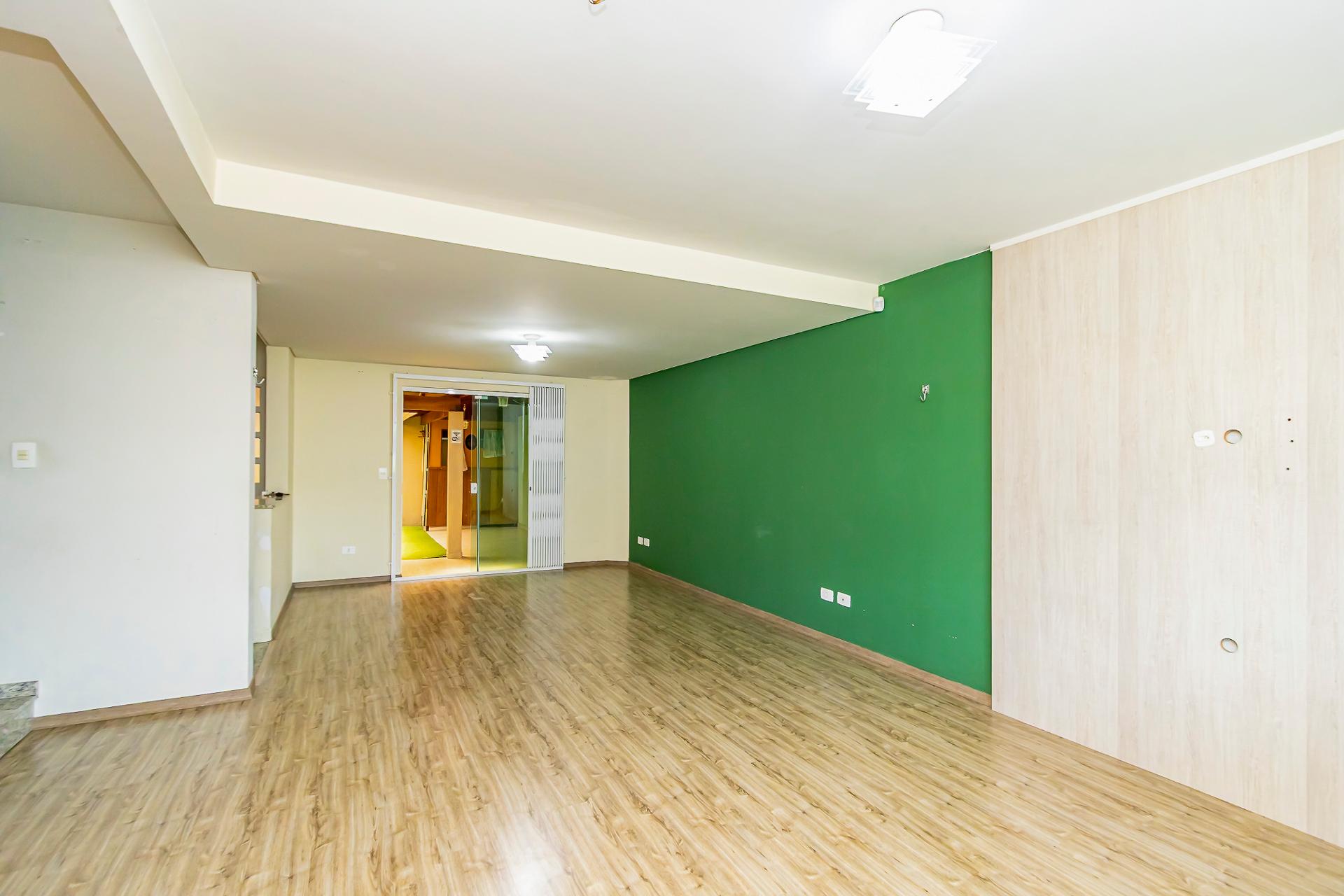 Cajuru Sobrado 3 Dorms, Suíte c  Hidro, Ático, Perto de Tudo