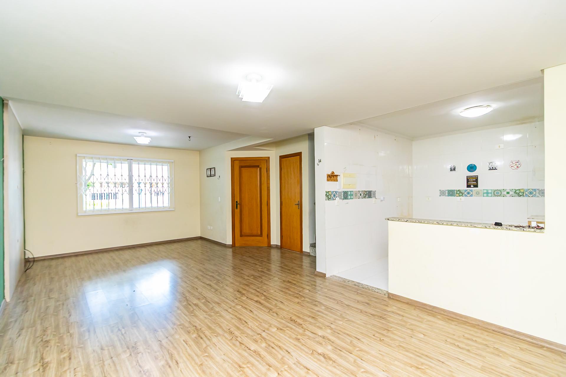 Cajuru Sobrado 3 Dorms, Suíte c  Hidro, Ático, Perto de Tudo