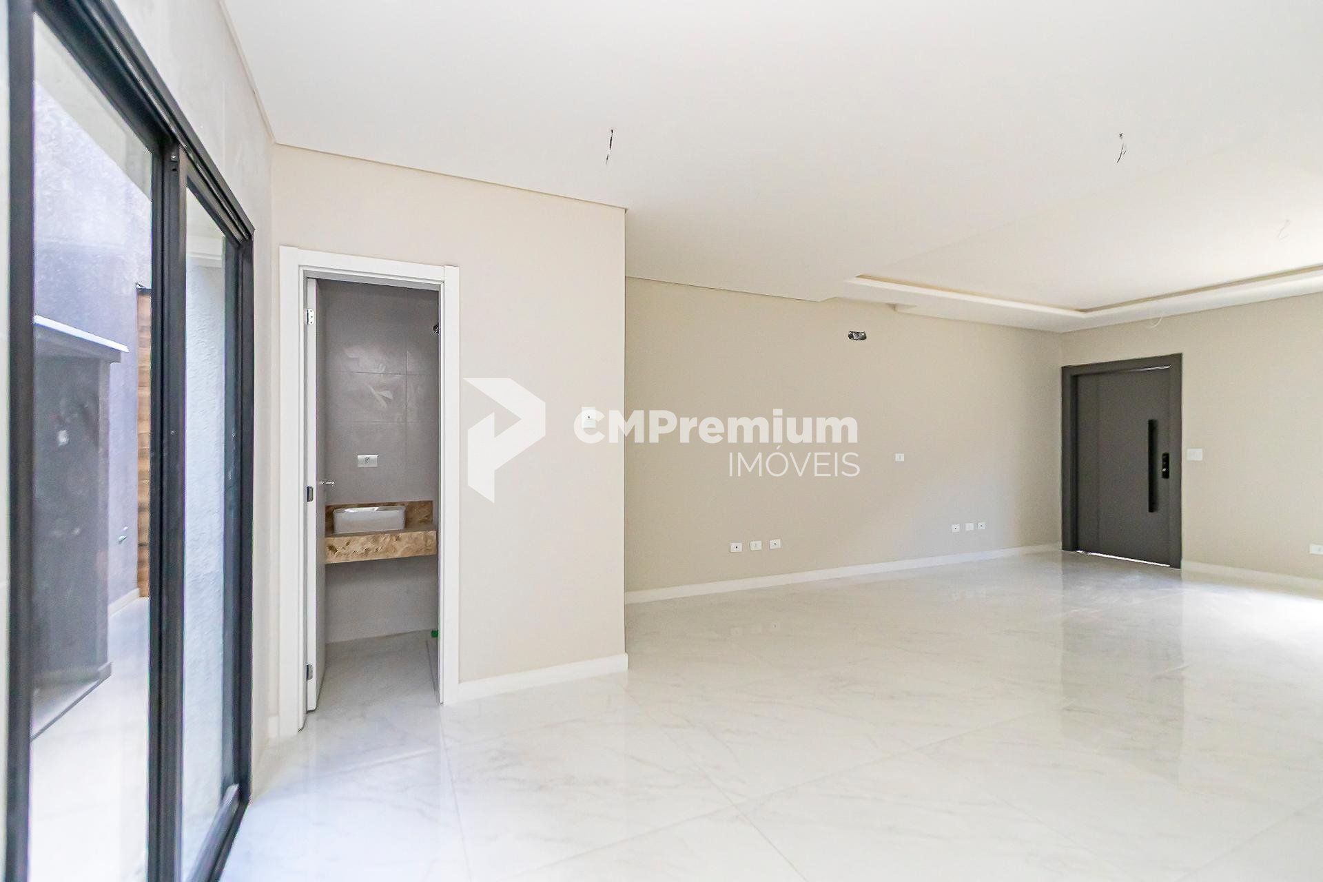 Sobrados prontos para morar, não Geminados, Duplex - 3 Quartos...