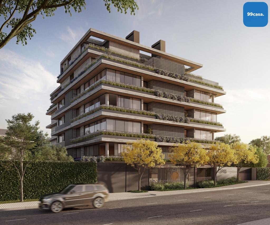 Apartamento à venda em frente ao MON. 166m  privativos, 3 suit...