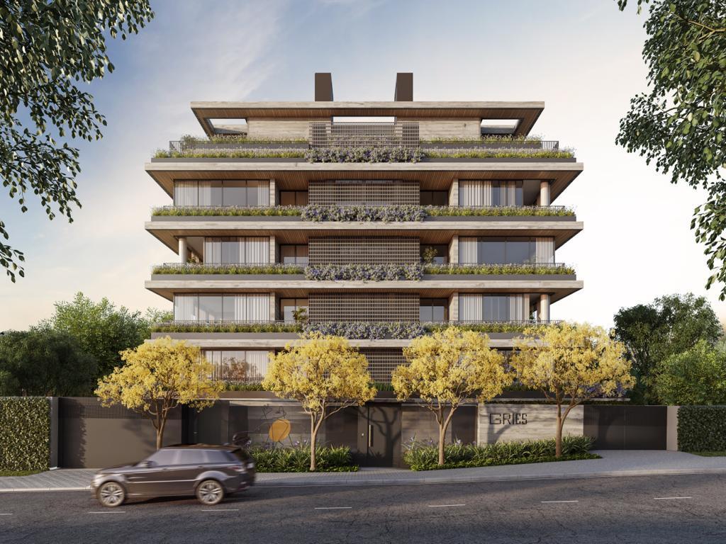 Apartamento à venda em frente ao MON. 166m  privativos, 3 suit...