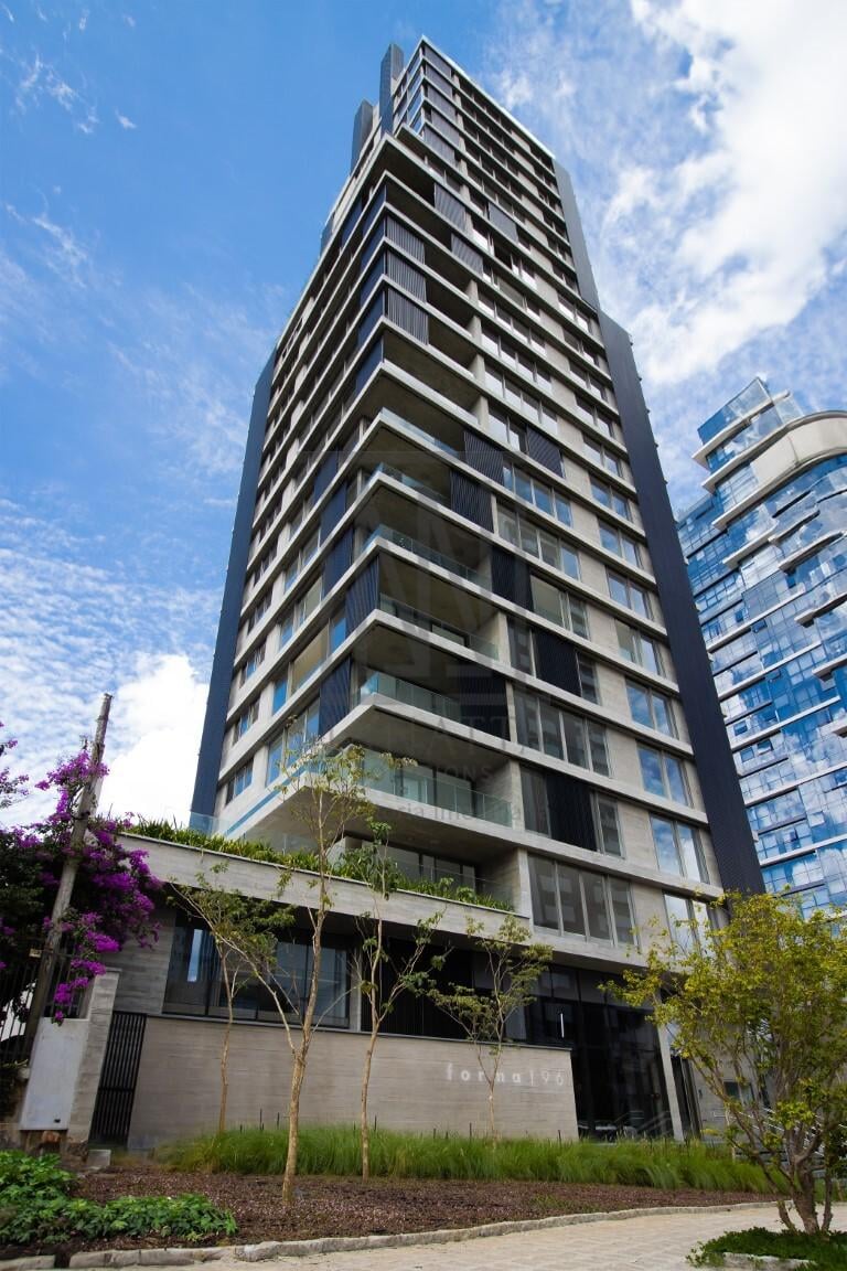 EXCELENTE apartamento 3 suites, 4 vagas no JUVEVE, 265m  priva...