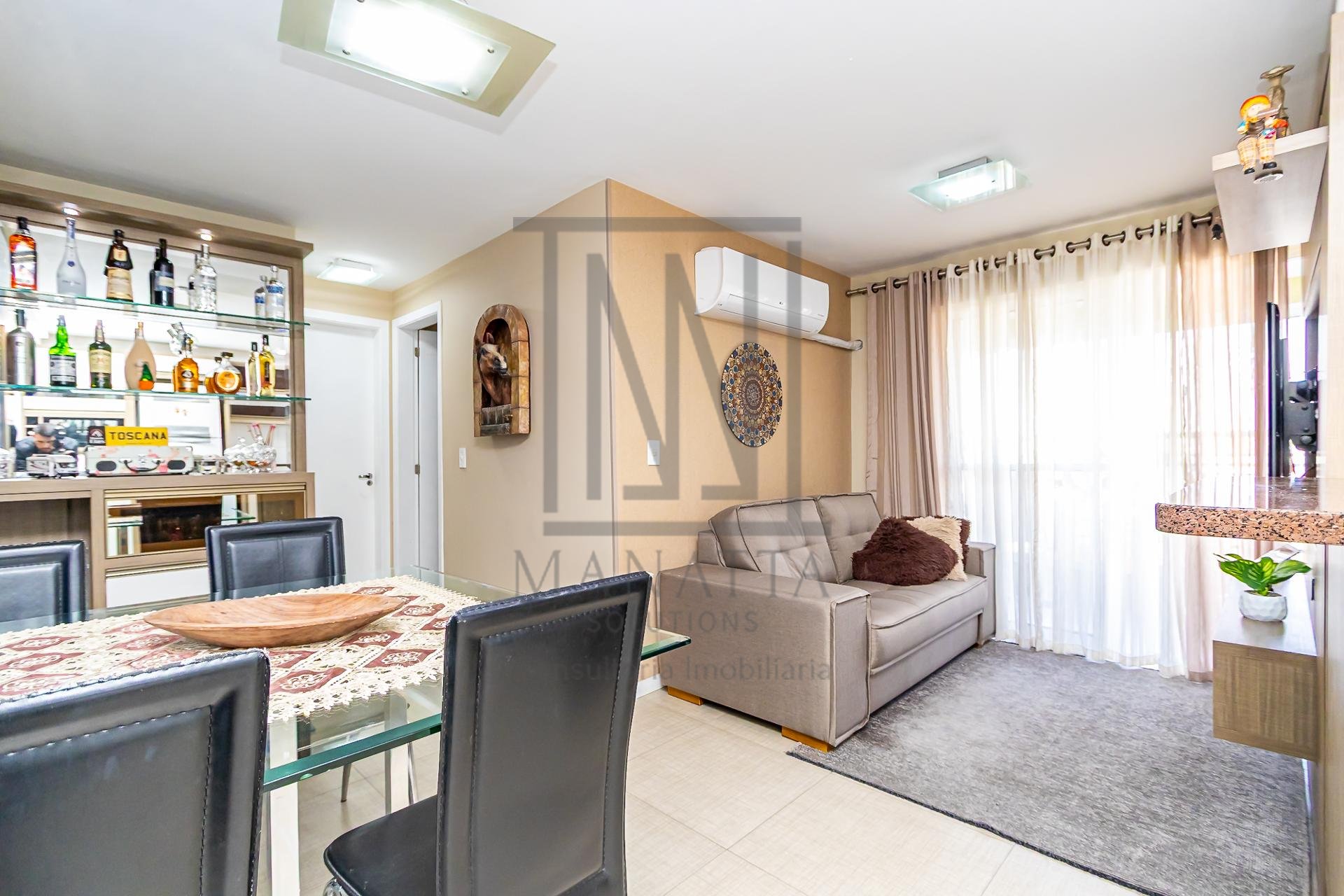 Apartamento com 2 dormitórios, Condomínio Grand Chateau, Pinha...